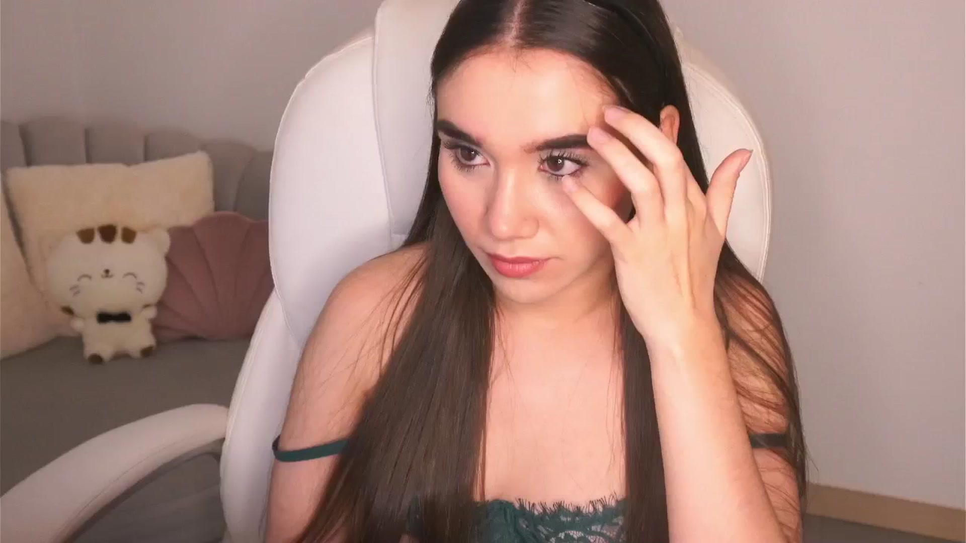 Gallery image thumbnail from Sabrinarey's myfreecams stream on, 03/23/2026, 24:43 image 16 of 20