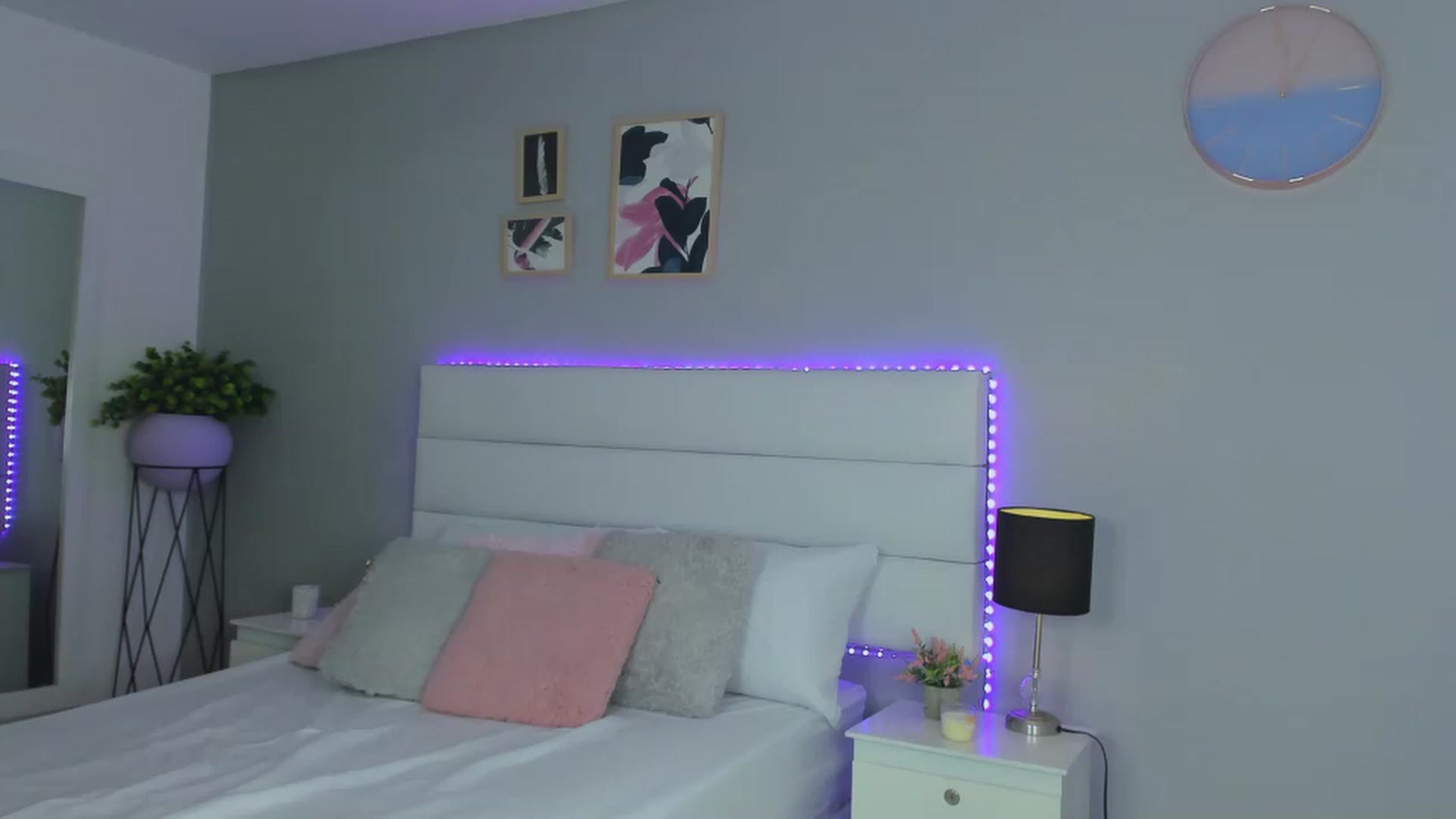 Gallery image thumbnail from Sabrinarey_'s myfreecams stream on, 11/18/2022, 13:45 image 12 of 20