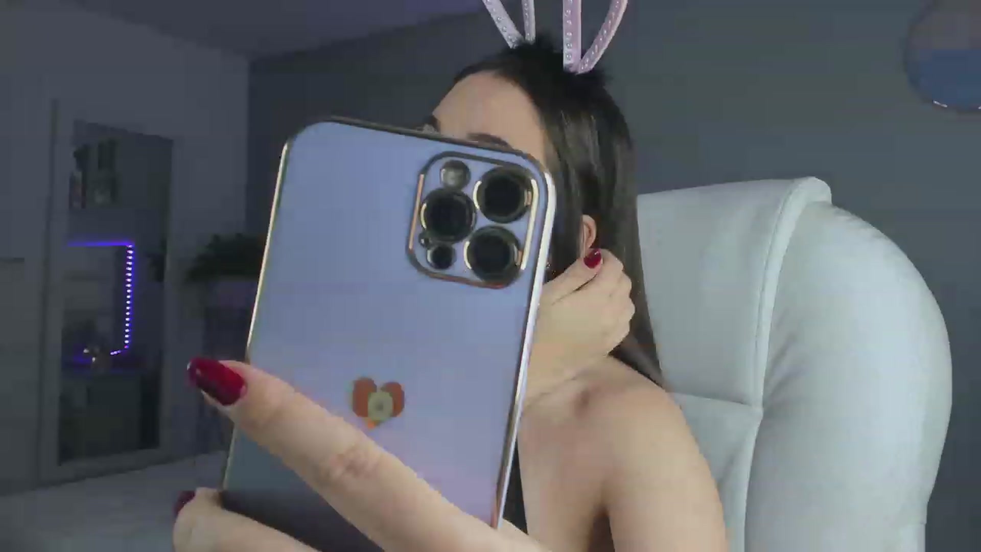 Gallery image thumbnail from Sabrinarey_'s myfreecams stream on, 11/19/2022, 22:41 image 7 of 20