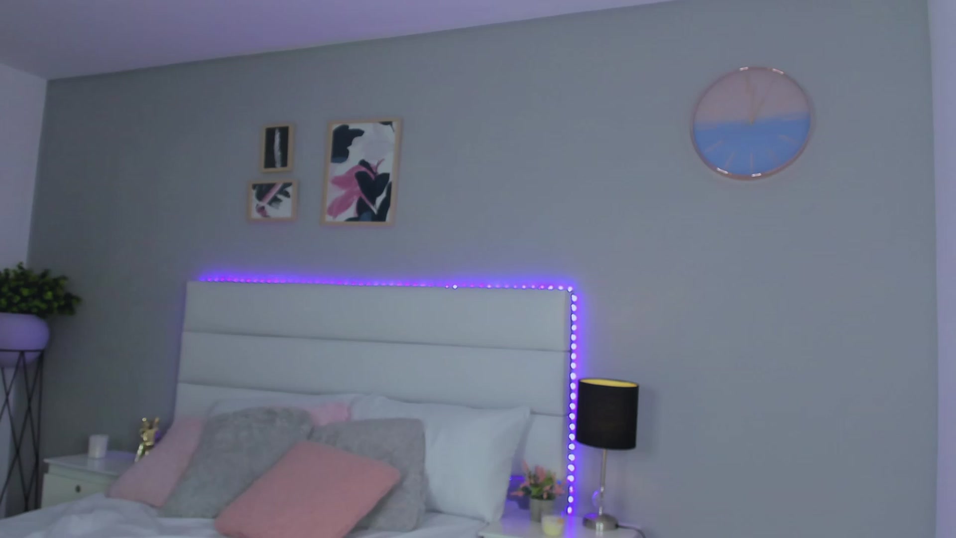 Gallery image thumbnail from Sabrinarey_'s myfreecams stream on, 11/20/2022, 21:32 image 2 of 20