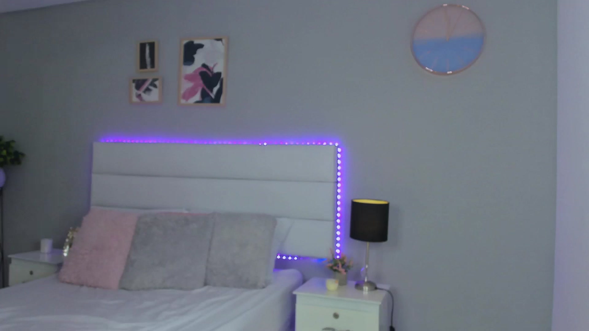 Gallery image thumbnail from Sabrinarey_'s myfreecams stream on, 11/25/2022, 24:03 image 1 of 20