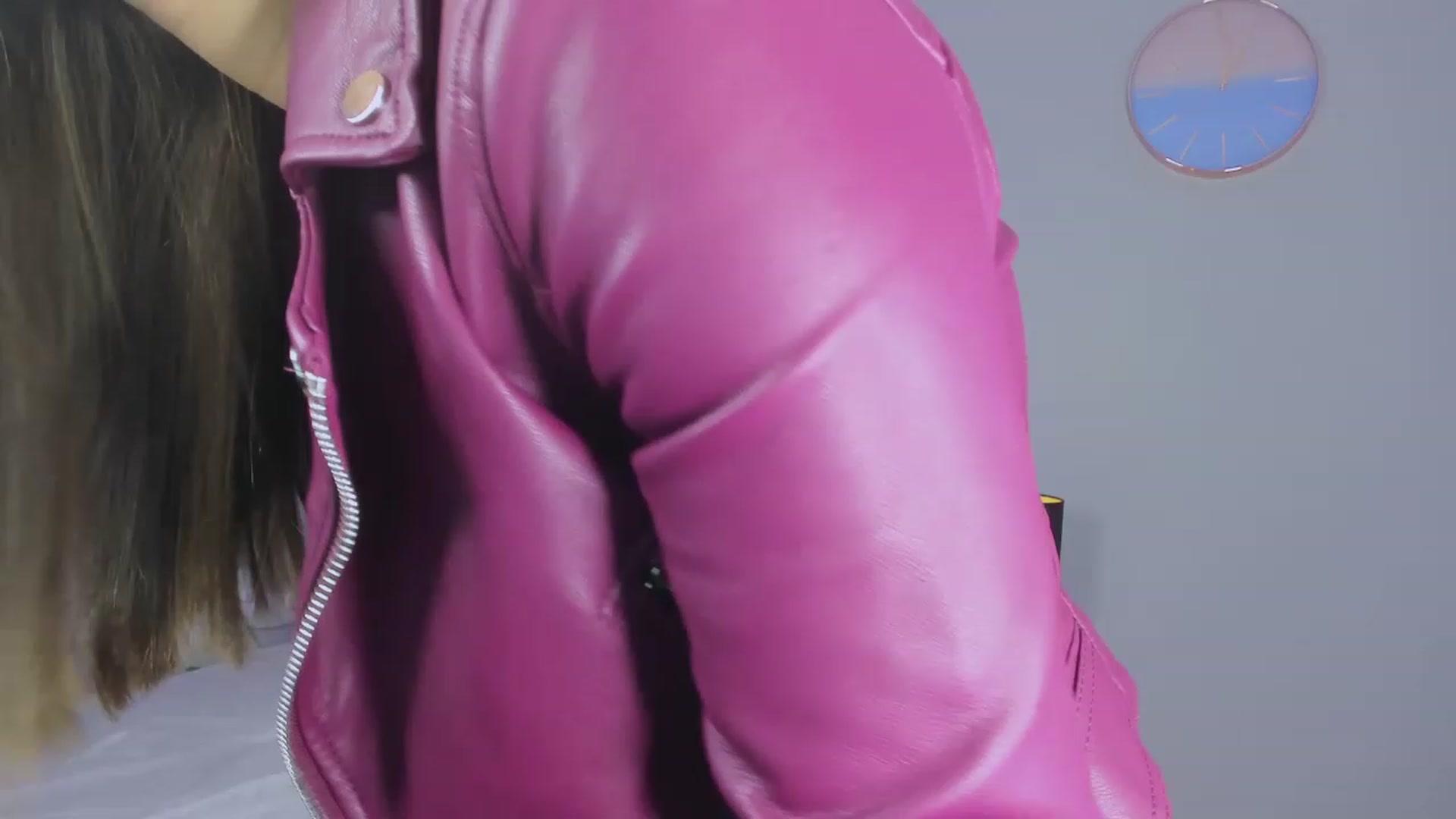 Gallery image thumbnail from Sabrinarey_'s myfreecams stream on, 11/26/2022, 21:38 image 5 of 20