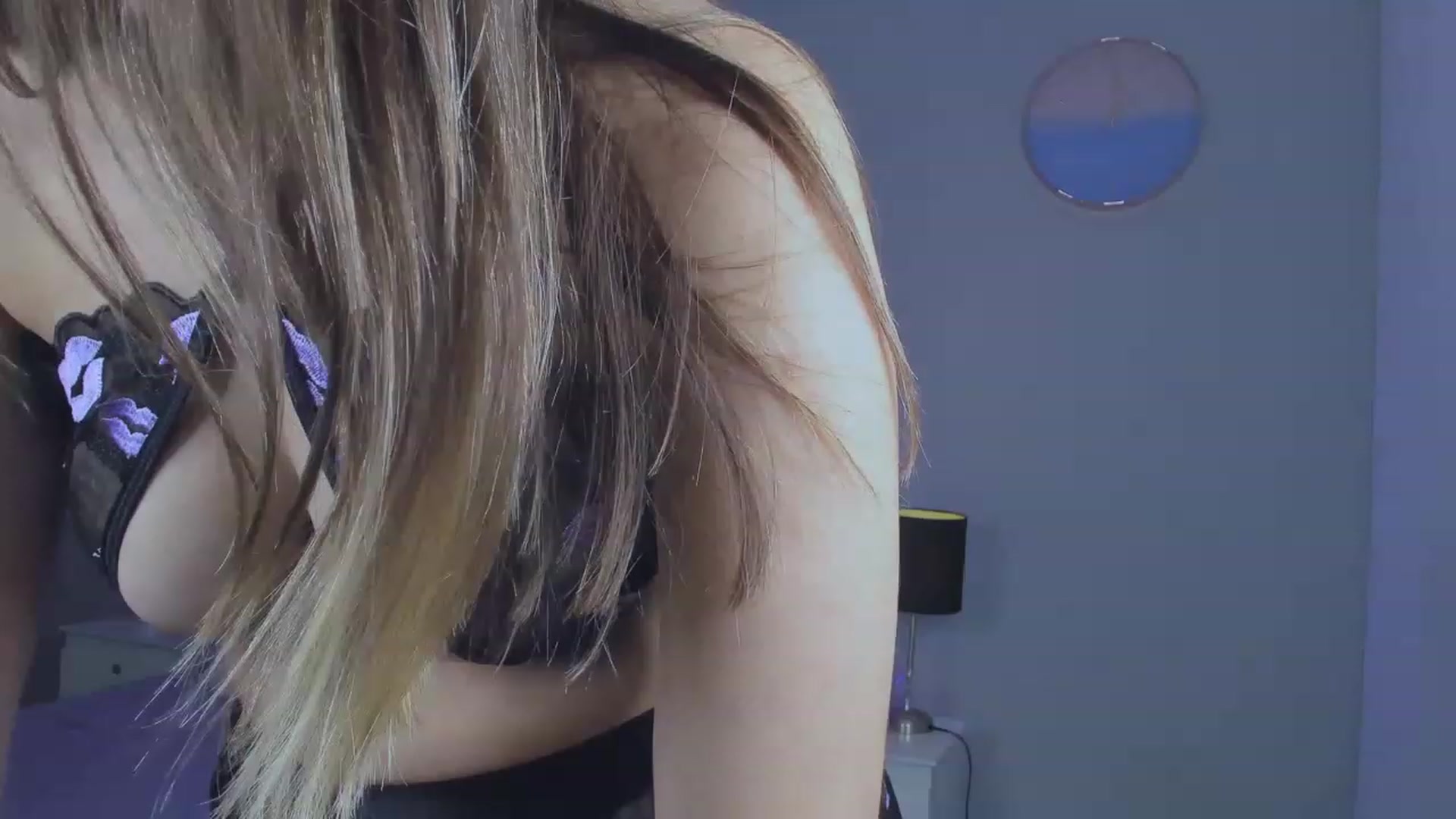 Gallery image thumbnail from Sabrinarey_'s myfreecams stream on, 12/31/2022, 20:10 image 12 of 20