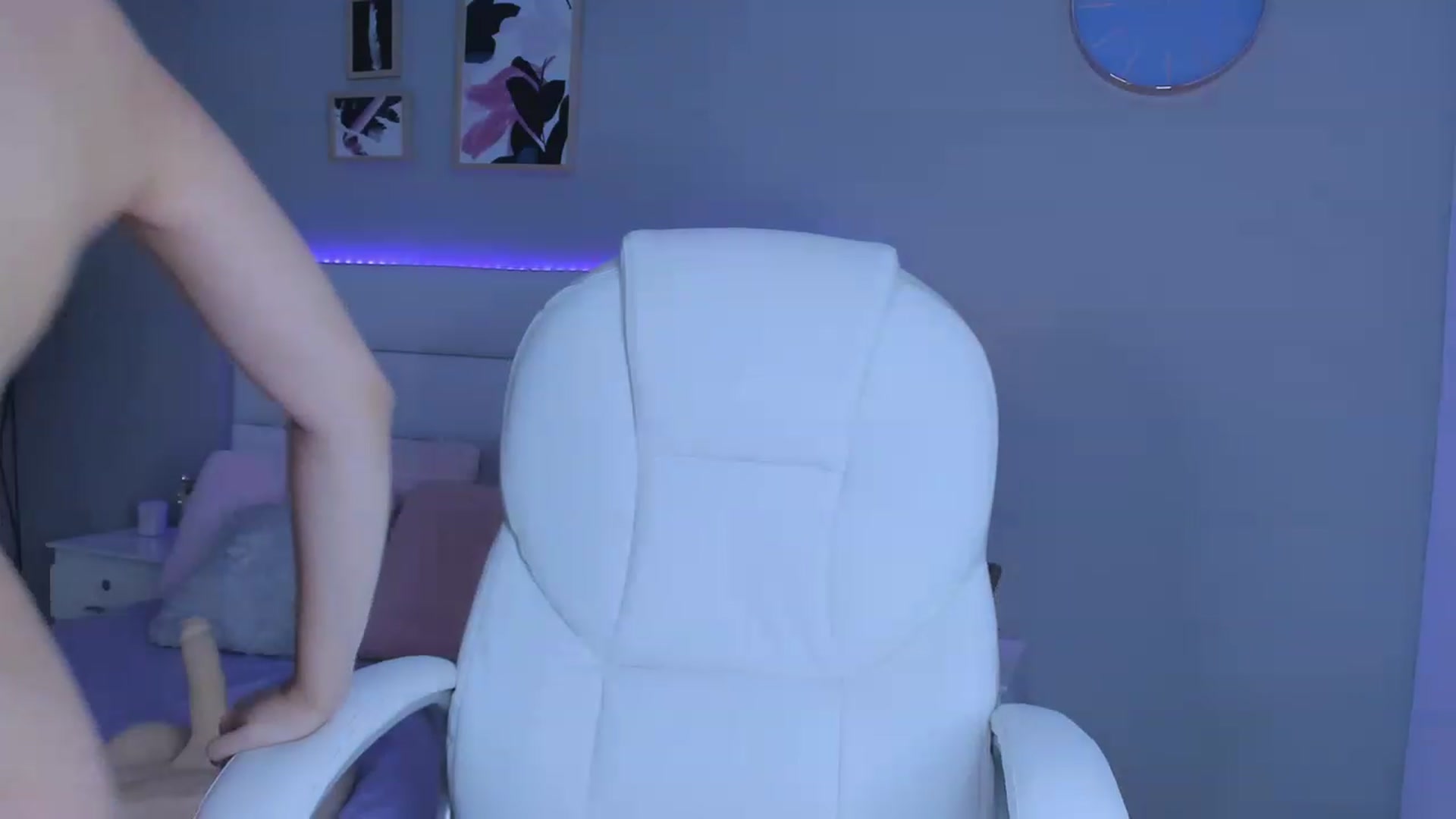 Gallery image thumbnail from Sabrinarey_'s myfreecams stream on, 01/08/2023, 22:28 image 20 of 20