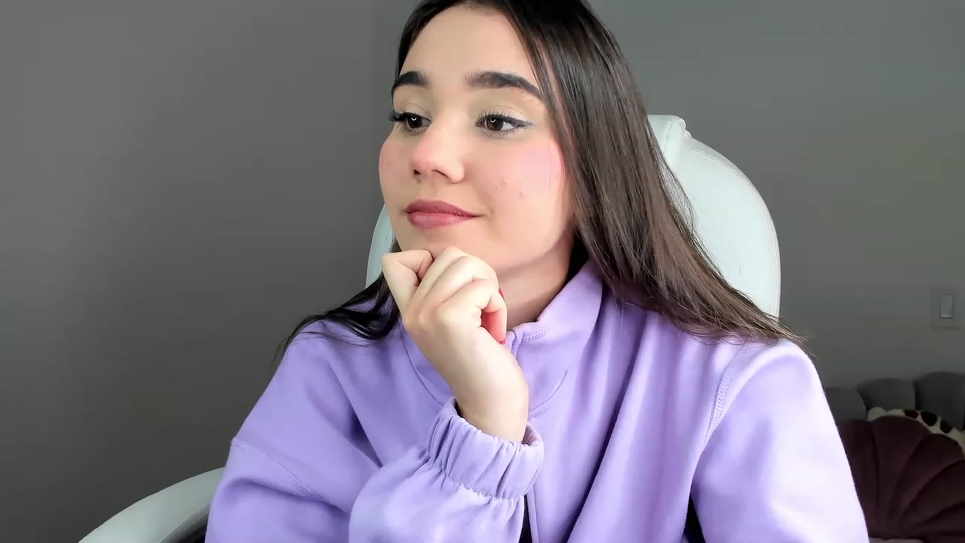 Gallery image thumbnail from Sabrinarey_'s myfreecams stream on, 03/18/2023, 17:37 image 19 of 20