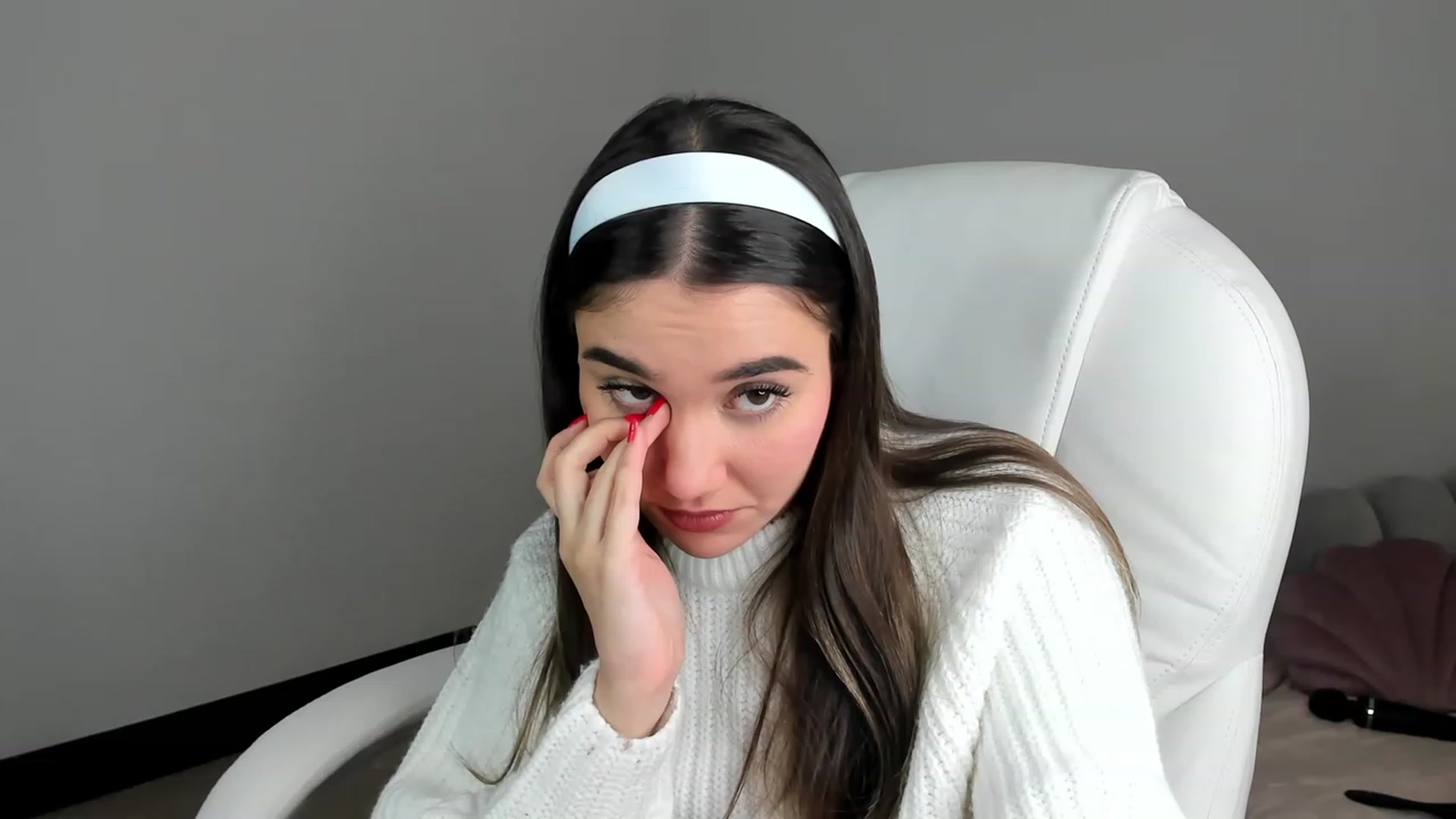 Gallery image thumbnail from Sabrinarey_'s myfreecams stream on, 03/20/2023, 18:29 image 7 of 20