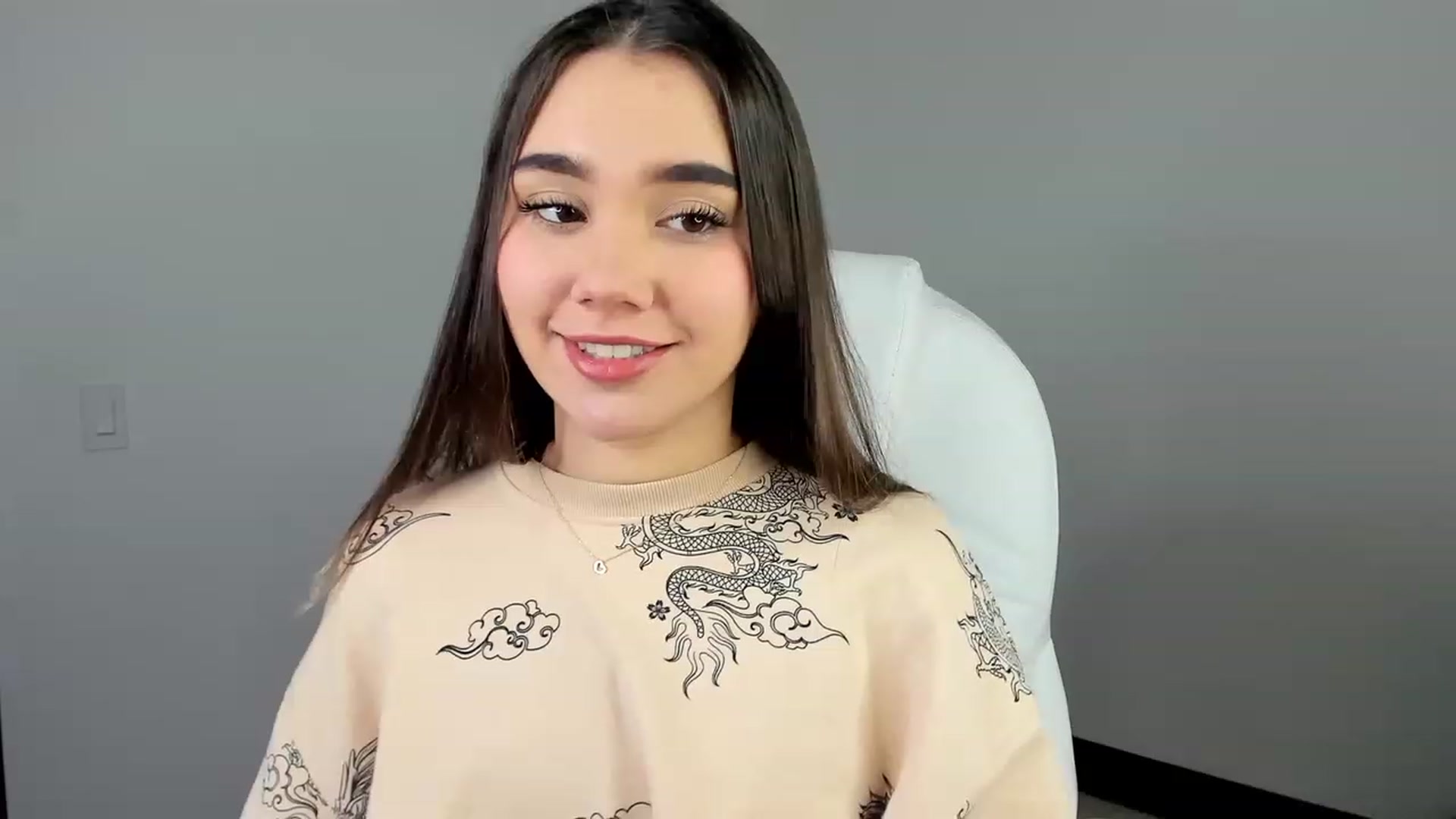 Gallery image thumbnail from Sabrinarey_'s myfreecams stream on, 03/23/2023, 14:13 image 5 of 20