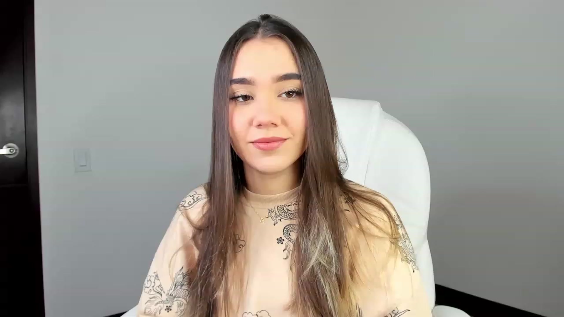 Gallery image thumbnail from Sabrinarey_'s myfreecams stream on, 03/23/2023, 14:13 image 2 of 20