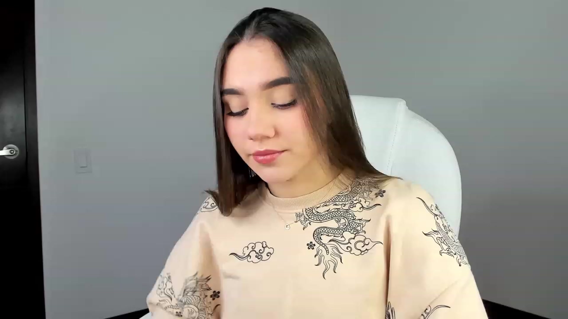 Gallery image thumbnail from Sabrinarey_'s myfreecams stream on, 03/23/2023, 14:13 image 1 of 20