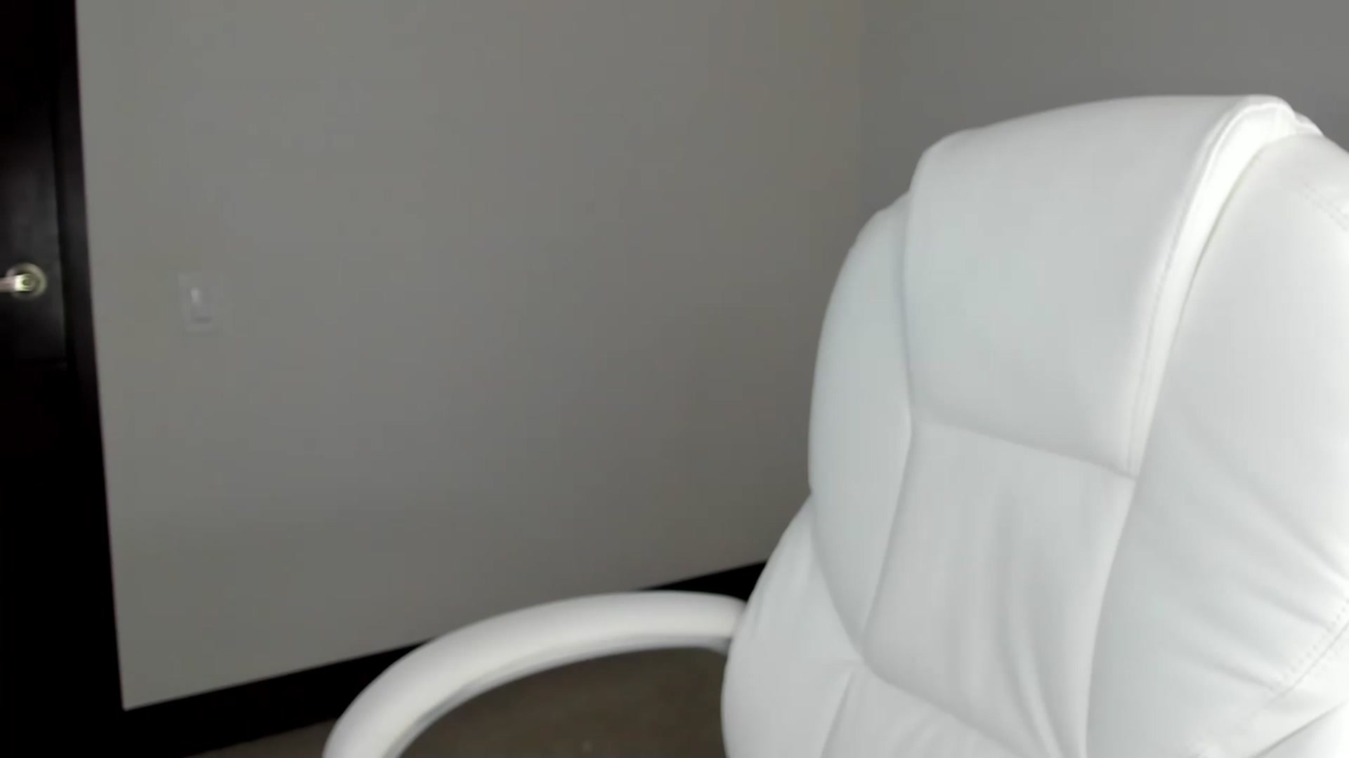 Gallery image thumbnail from Sabrinarey_'s myfreecams stream on, 03/25/2023, 17:40 image 17 of 20