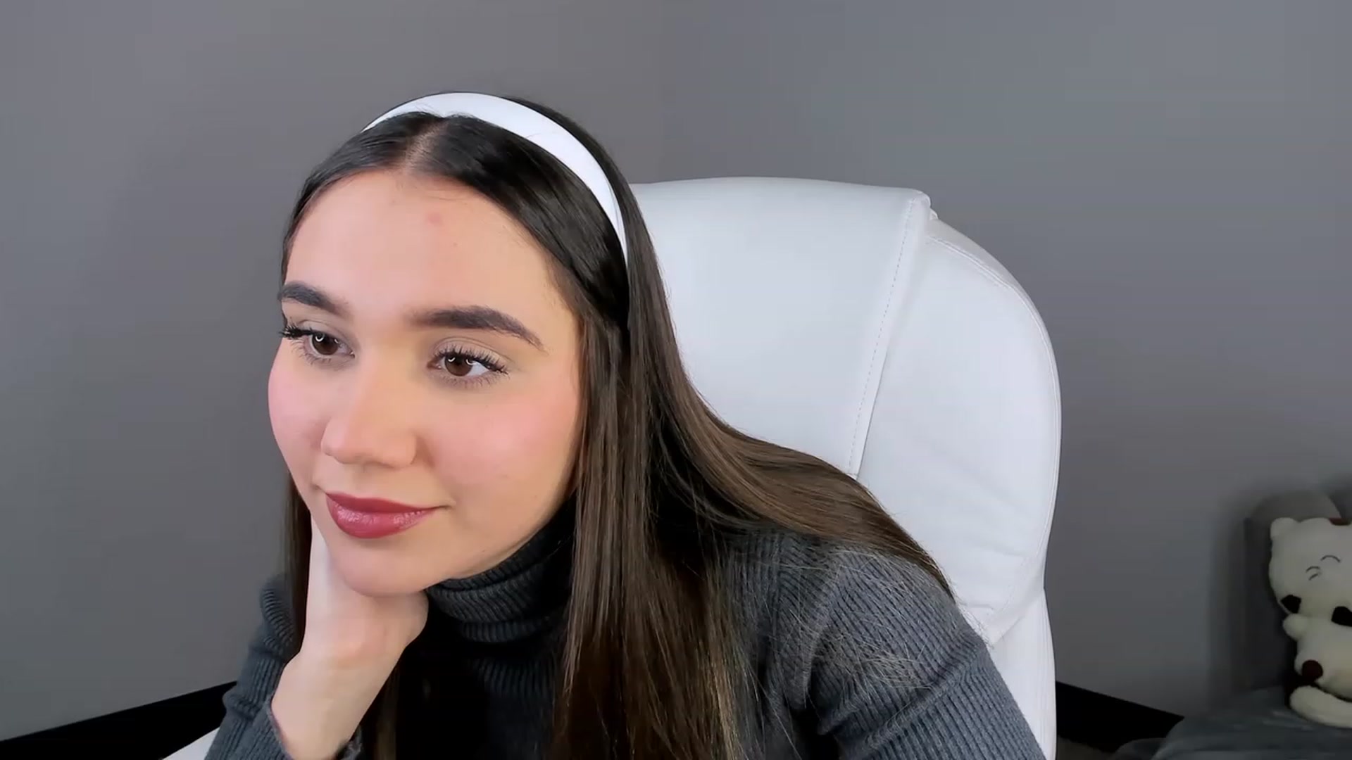 Gallery image thumbnail from Sabrinarey_'s myfreecams stream on, 03/26/2023, 18:24 image 13 of 20
