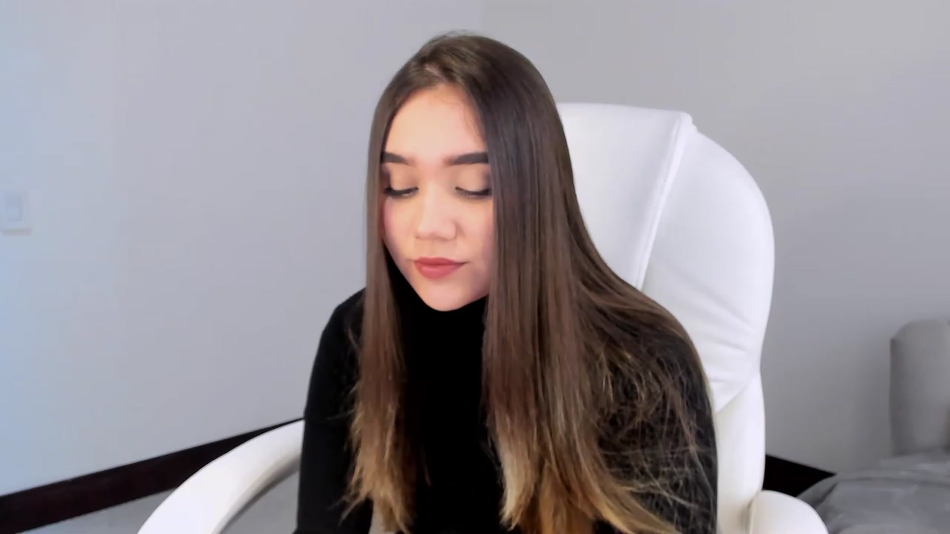 Gallery image thumbnail from Sabrinarey_'s myfreecams stream on, 03/27/2023, 13:28 image 9 of 20
