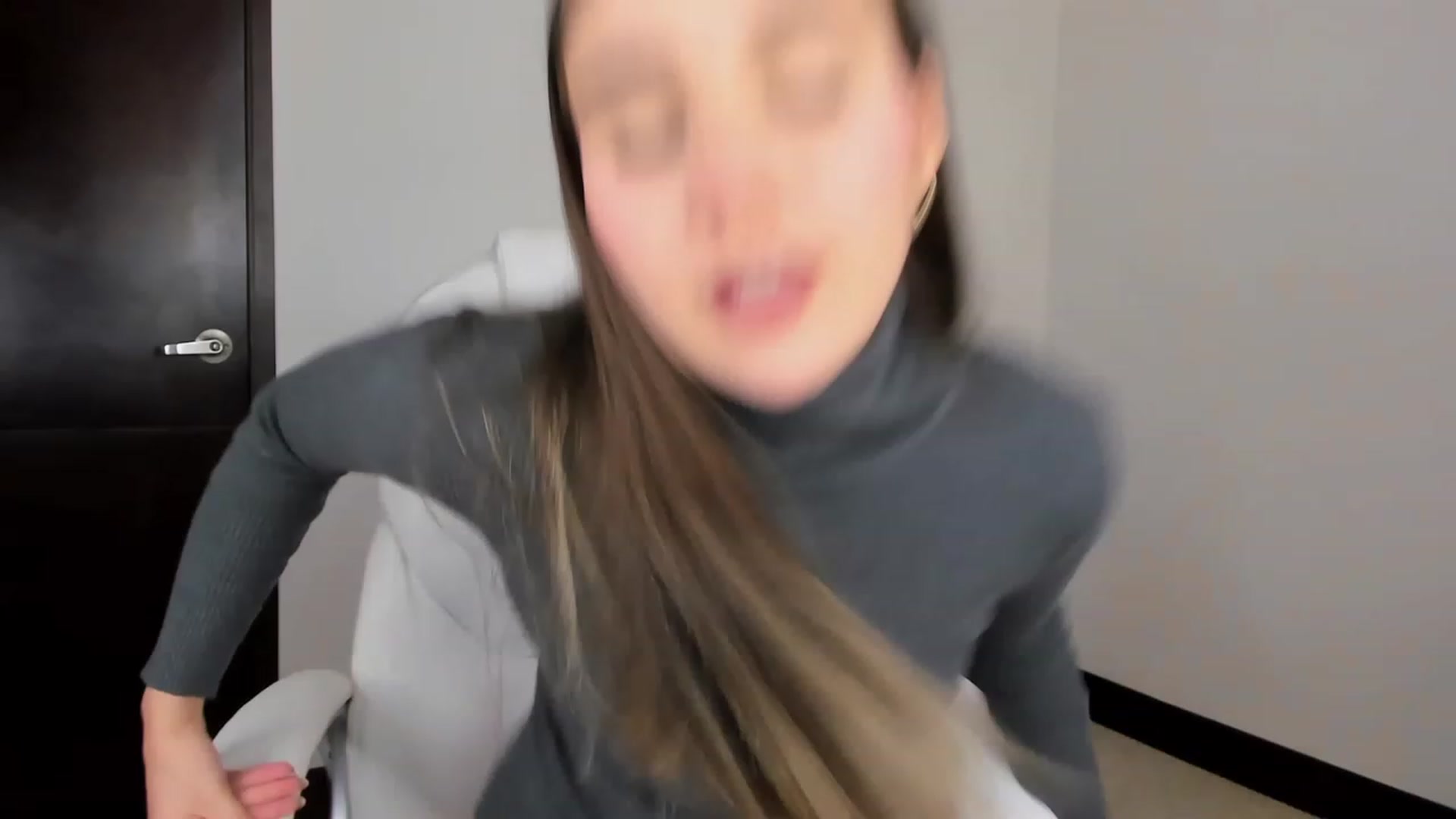 Gallery image thumbnail from Sabrinarey_'s myfreecams stream on, 04/02/2023, 18:34 image 1 of 20