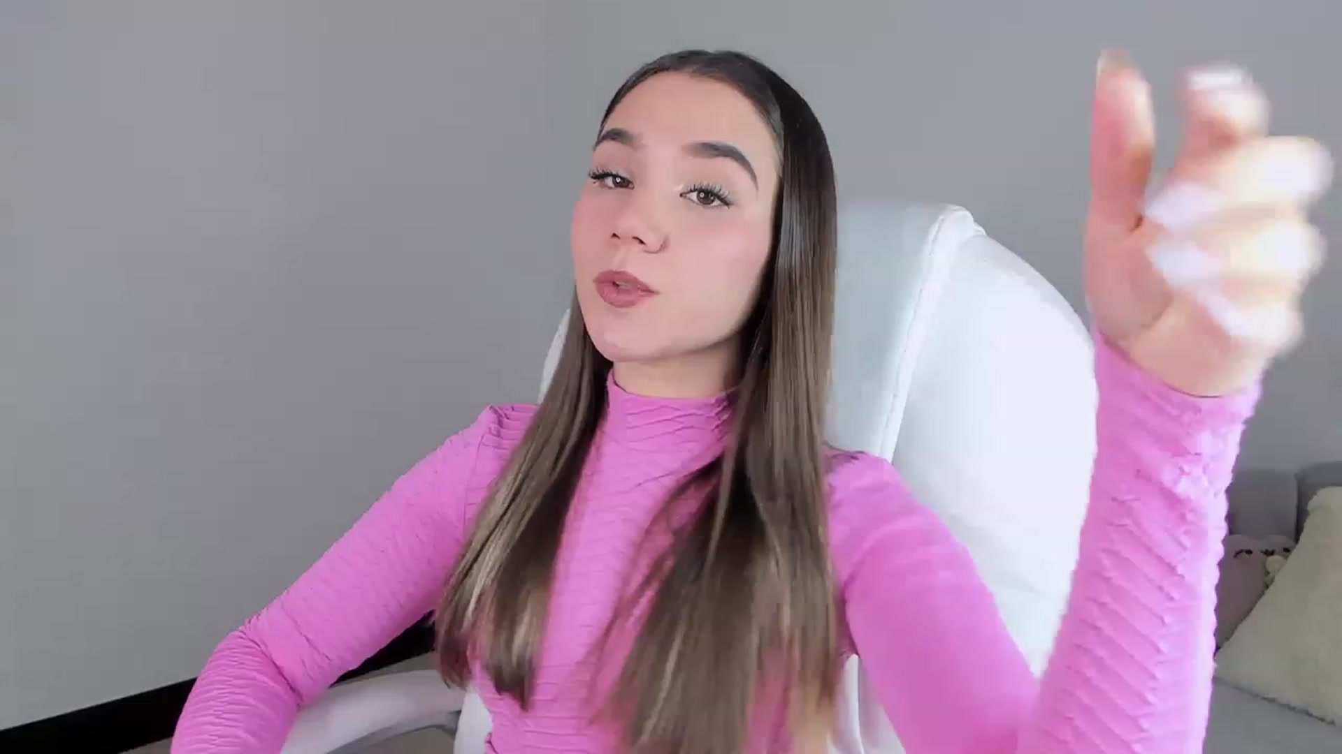 Gallery image thumbnail from Sabrinarey_'s myfreecams stream on, 04/09/2023, 16:38 image 18 of 20