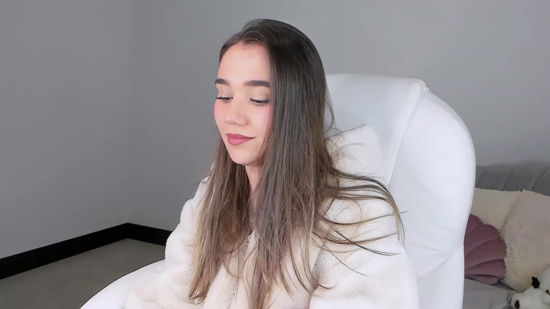 Gallery image thumbnail from Sabrinarey_'s myfreecams stream on, 04/16/2023, 17:20 image 20 of 20