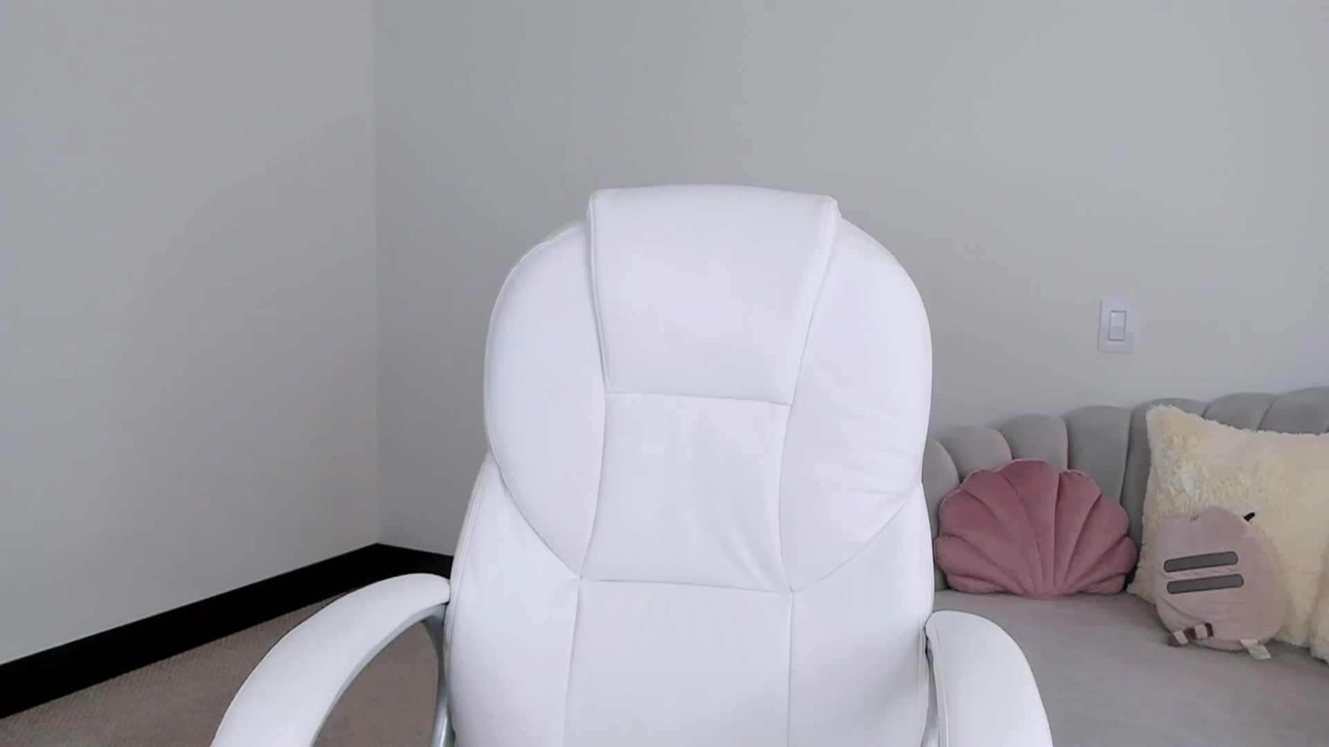 Gallery image thumbnail from Sabrinarey_'s myfreecams stream on, 04/29/2023, 18:05 image 8 of 20