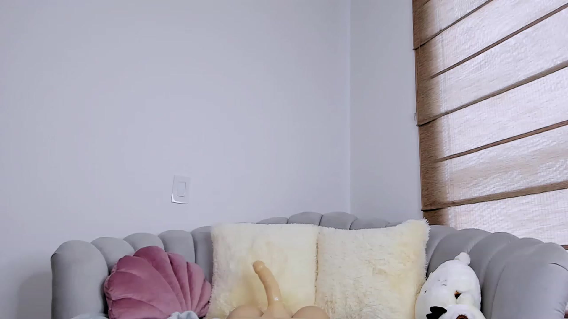 Gallery image thumbnail from Sabrinarey_'s myfreecams stream on, 05/21/2023, 17:49 image 16 of 20