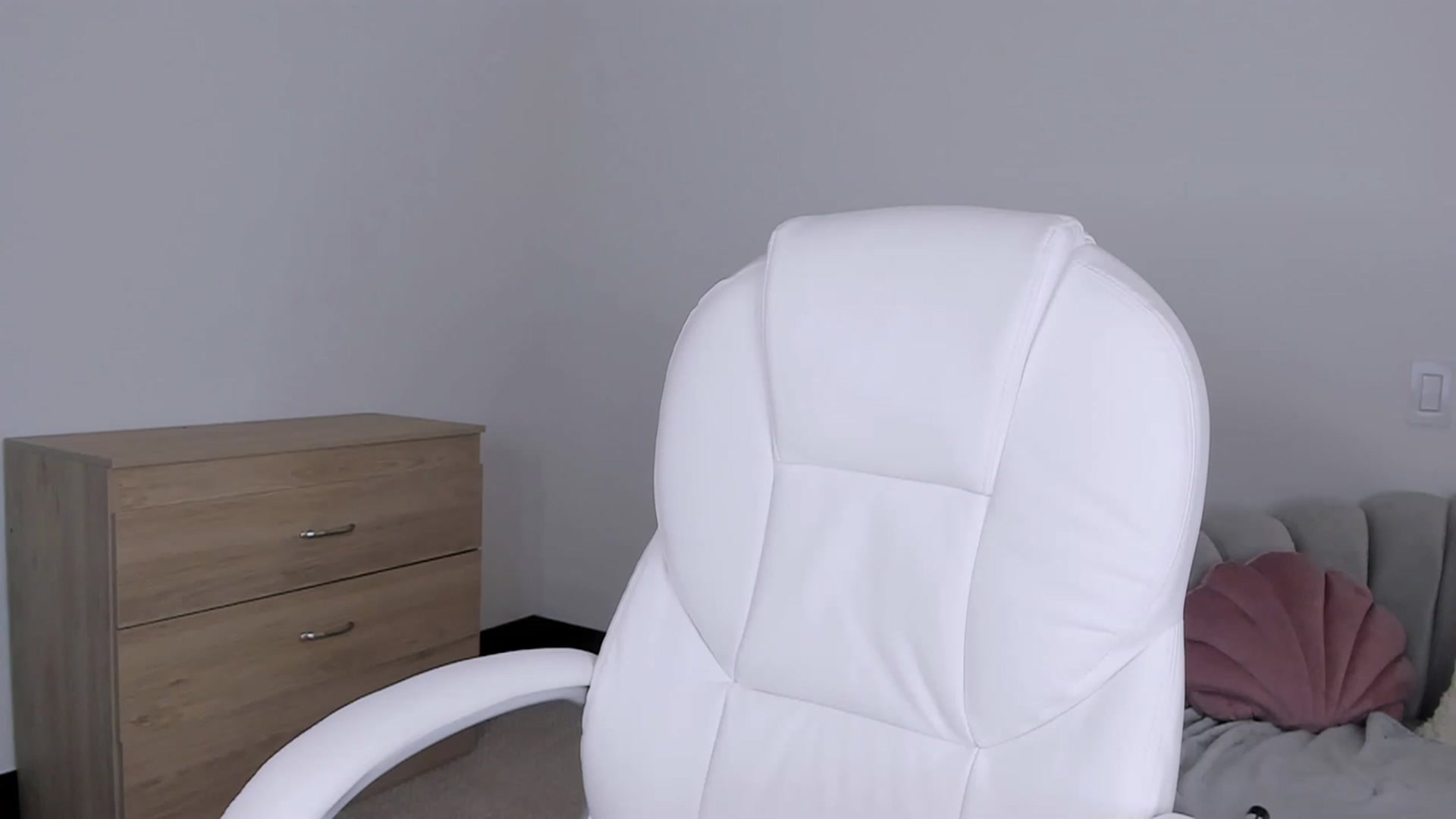 Gallery image thumbnail from Sabrinarey_'s myfreecams stream on, 05/26/2023, 16:09 image 3 of 20
