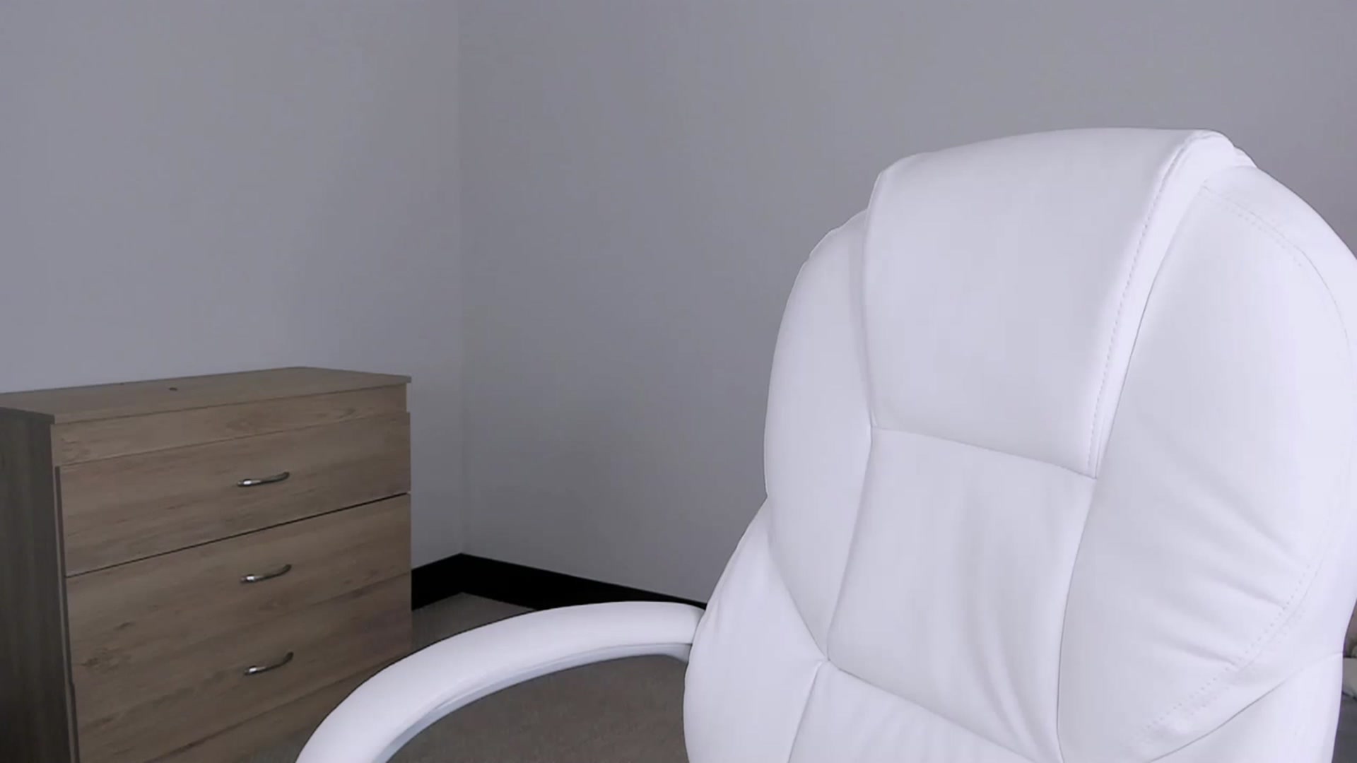 Gallery image thumbnail from Sabrinarey_'s myfreecams stream on, 06/03/2023, 14:09 image 11 of 20