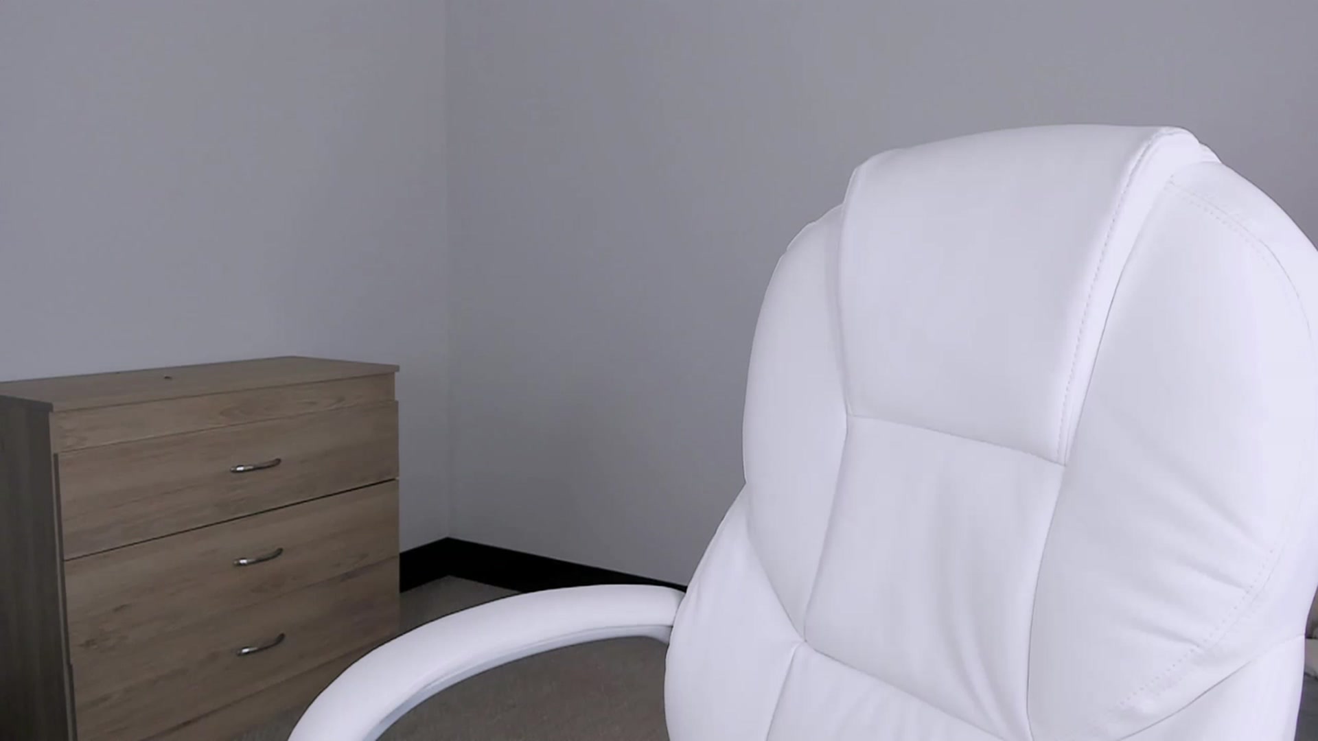 Gallery image thumbnail from Sabrinarey_'s myfreecams stream on, 06/03/2023, 14:09 image 10 of 20