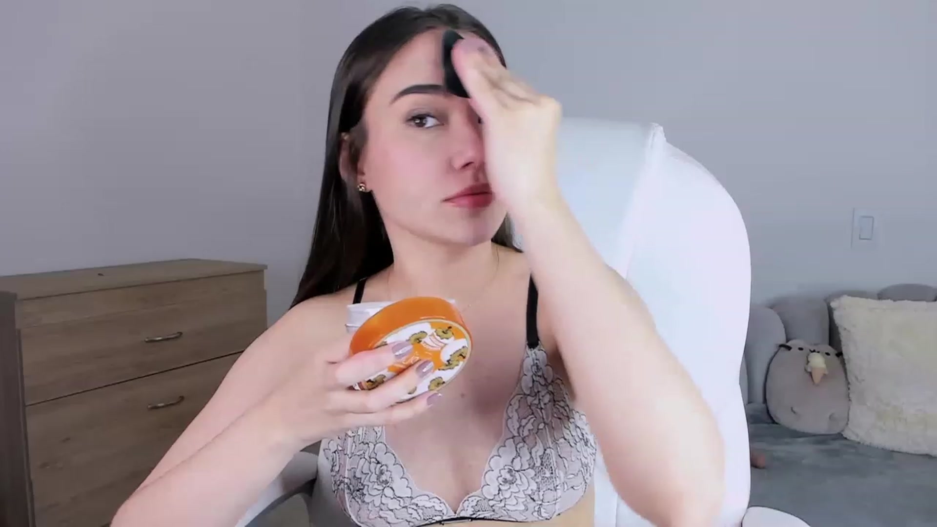 Gallery image thumbnail from Sabrinarey_'s myfreecams stream on, 06/03/2023, 14:44 image 13 of 20
