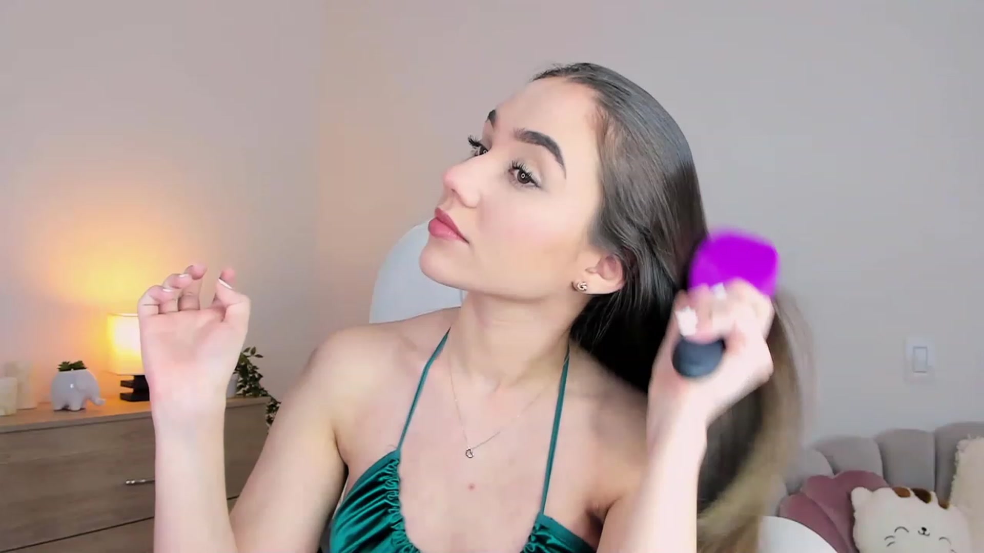Gallery image thumbnail from Sabrinarey_'s myfreecams stream on, 06/18/2023, 14:37 image 10 of 20