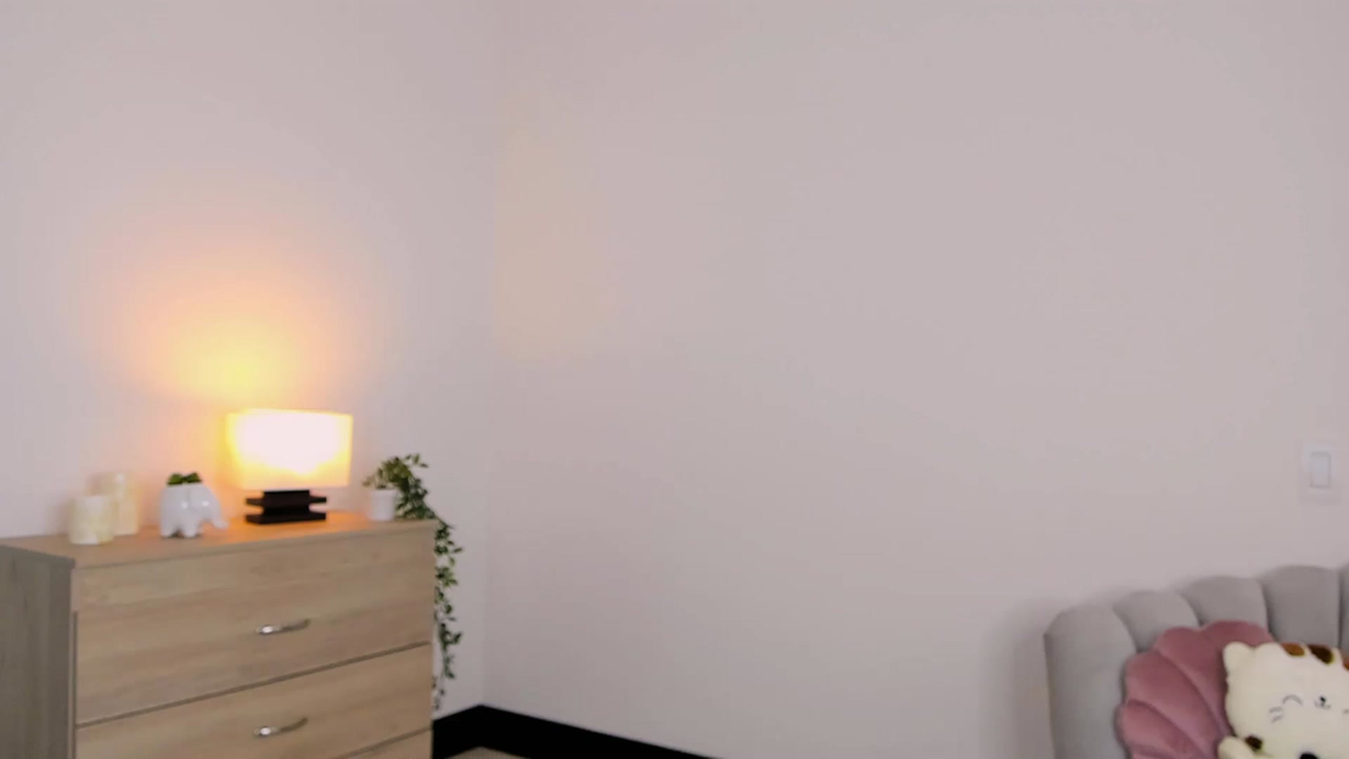 Gallery image thumbnail from Sabrinarey_'s myfreecams stream on, 06/18/2023, 15:03 image 13 of 20
