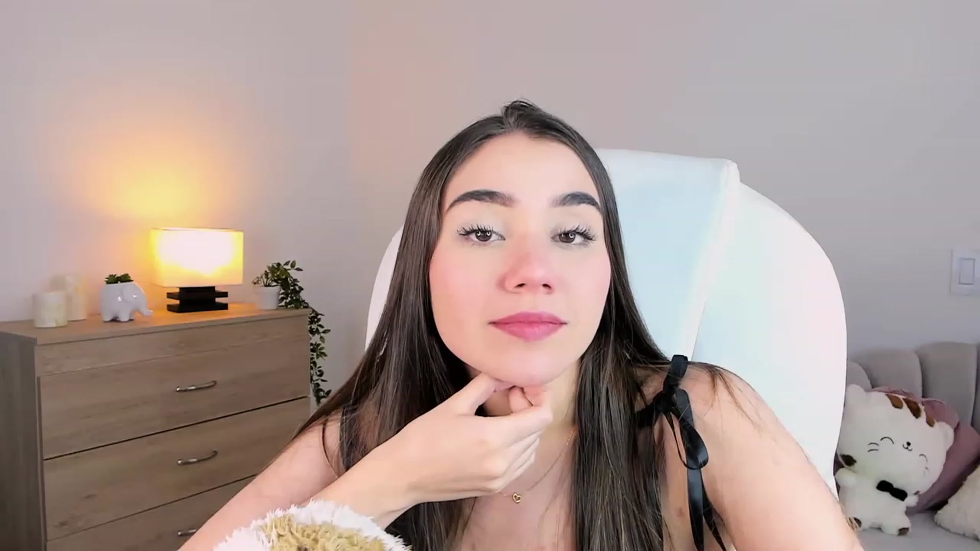 Gallery image thumbnail from Sabrinarey_'s myfreecams stream on, 06/25/2023, 16:47 image 16 of 20