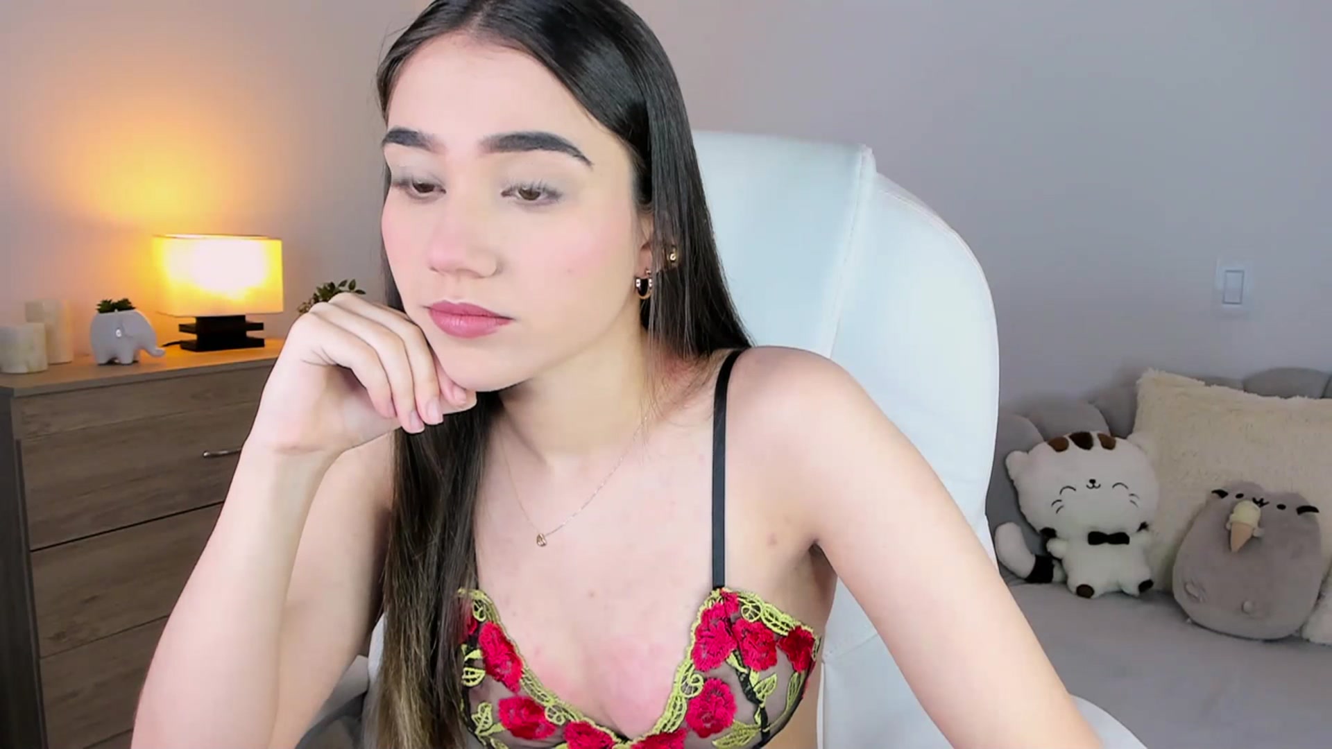 Gallery image thumbnail from Sabrinarey_'s myfreecams stream on, 07/02/2023, 14:14 image 10 of 20