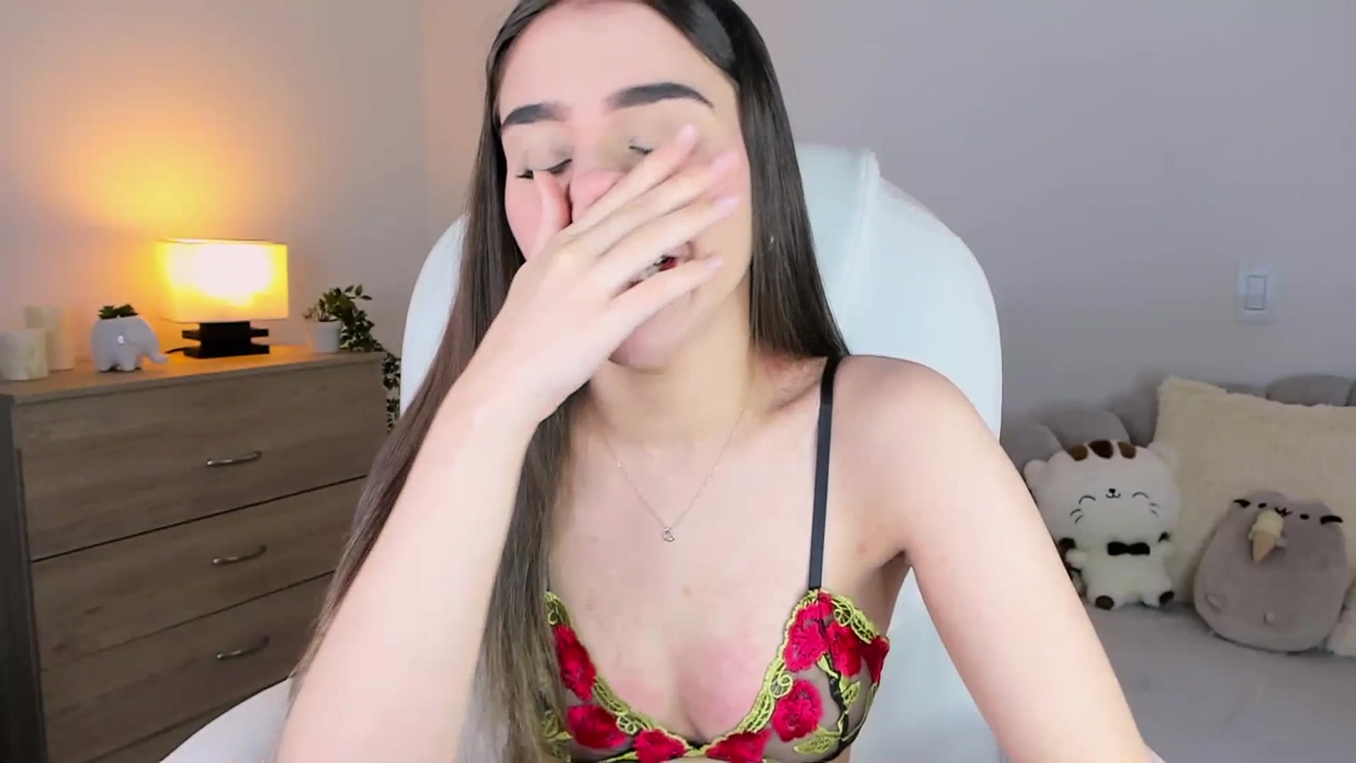 Gallery image thumbnail from Sabrinarey_'s myfreecams stream on, 07/02/2023, 14:14 image 13 of 20