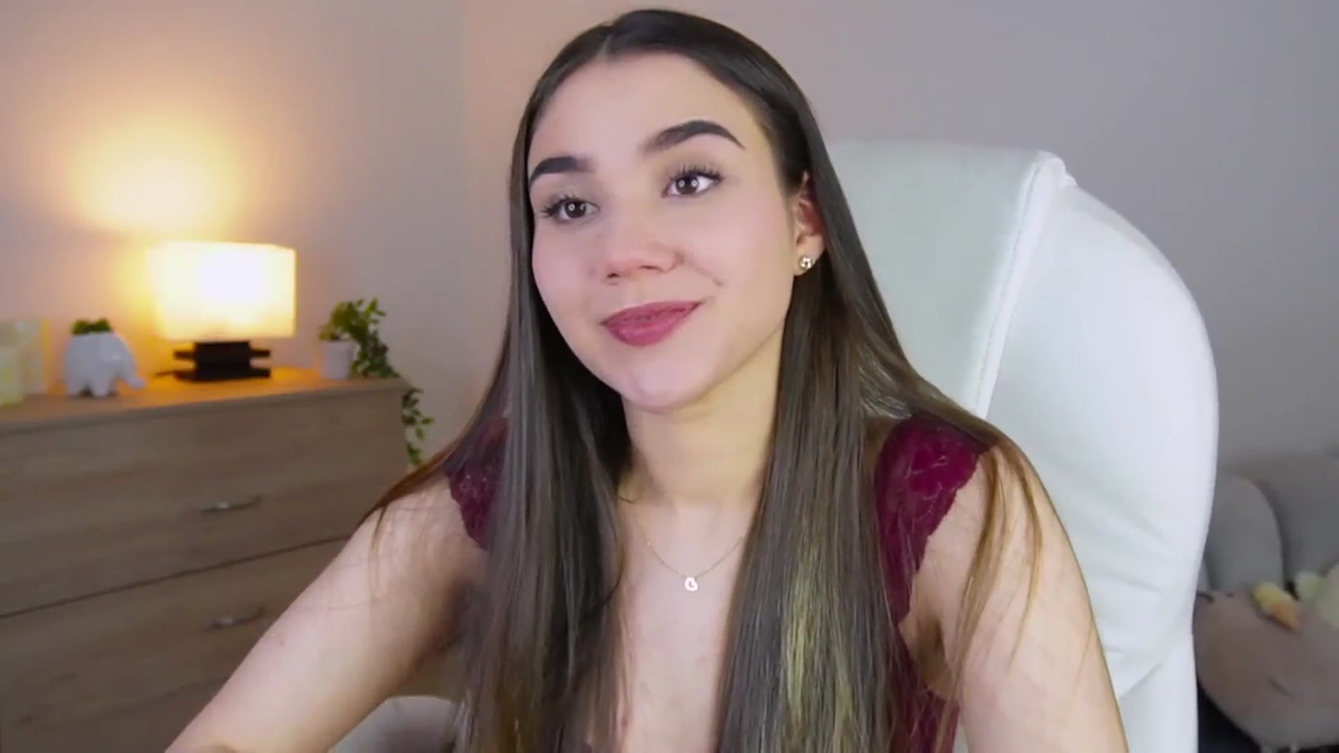 Gallery image thumbnail from Sabrinarey_'s myfreecams stream on, 08/06/2023, 16:32 image 20 of 20