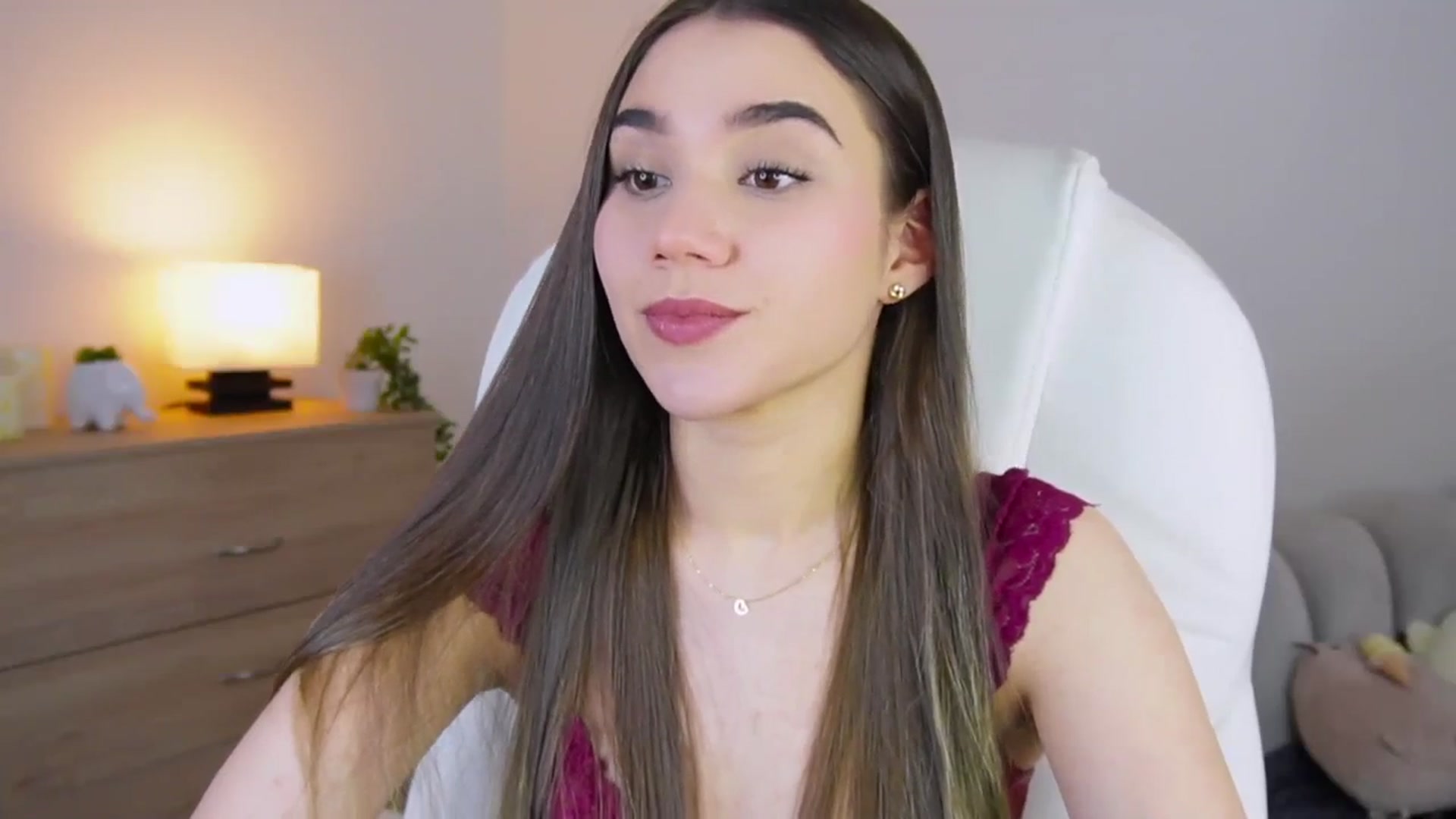 Gallery image thumbnail from Sabrinarey_'s myfreecams stream on, 08/06/2023, 16:32 image 13 of 20