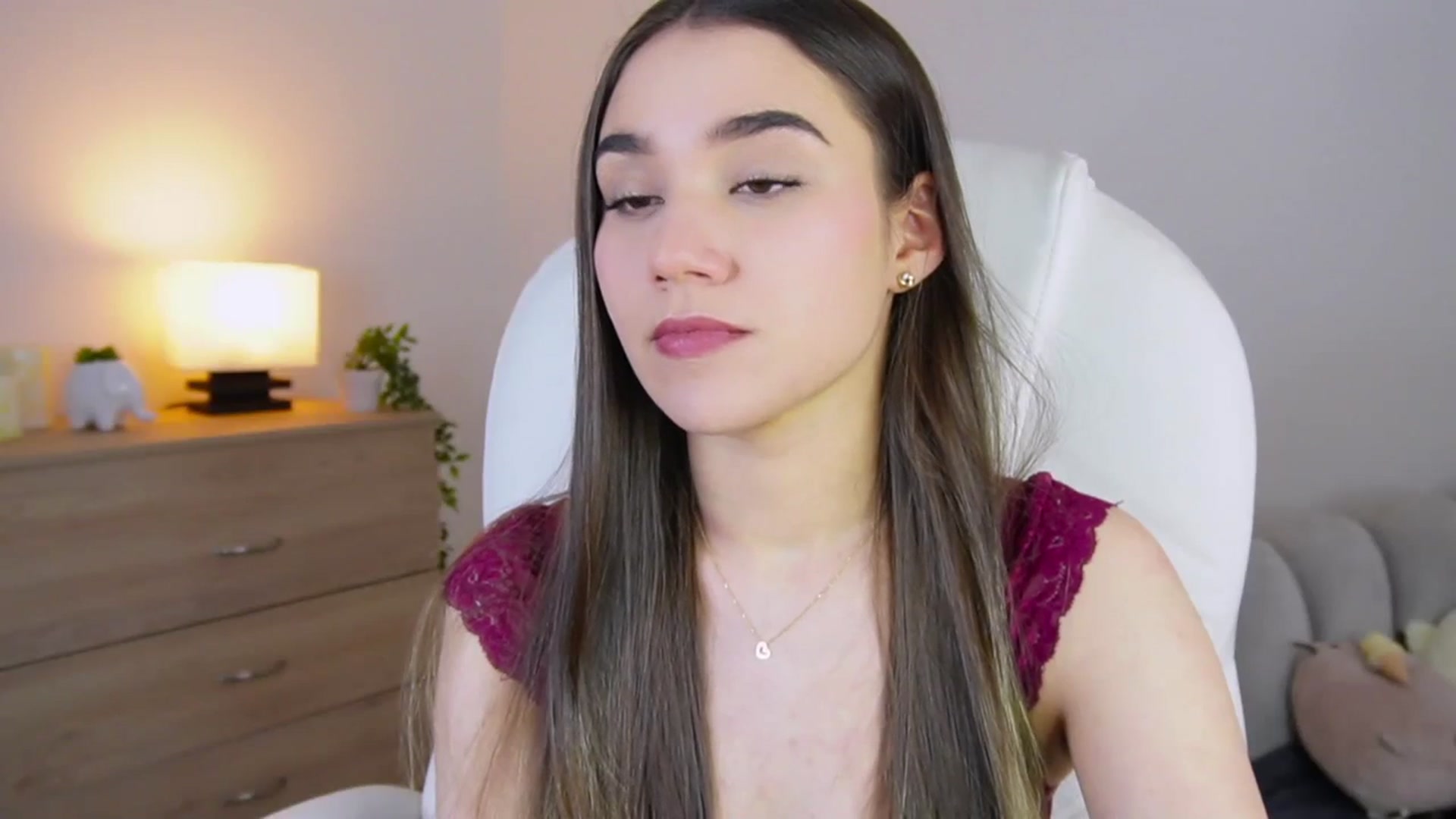 Gallery image thumbnail from Sabrinarey_'s myfreecams stream on, 08/06/2023, 16:32 image 12 of 20