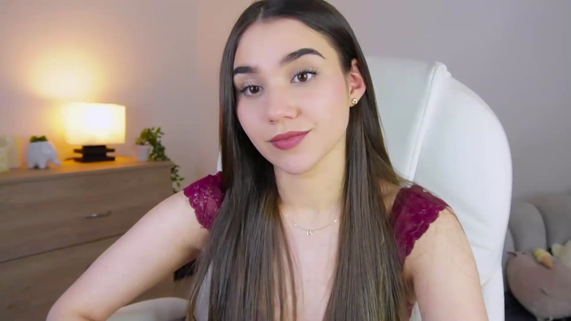 Gallery image thumbnail from Sabrinarey_'s myfreecams stream on, 08/06/2023, 16:32 image 15 of 20