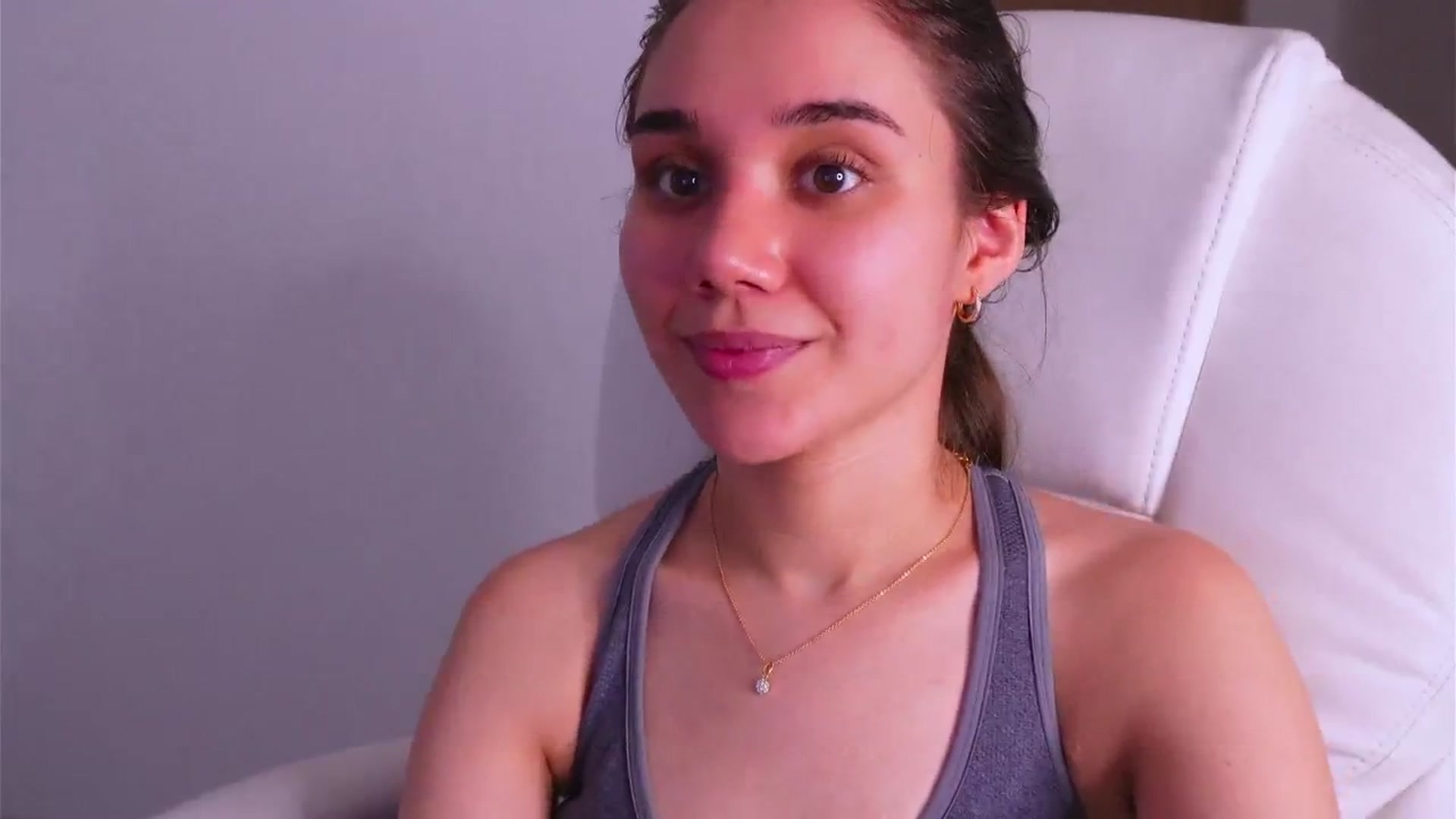 Gallery image thumbnail from Sabrinarey_'s myfreecams stream on, 03/19/2024, 16:40 image 11 of 20