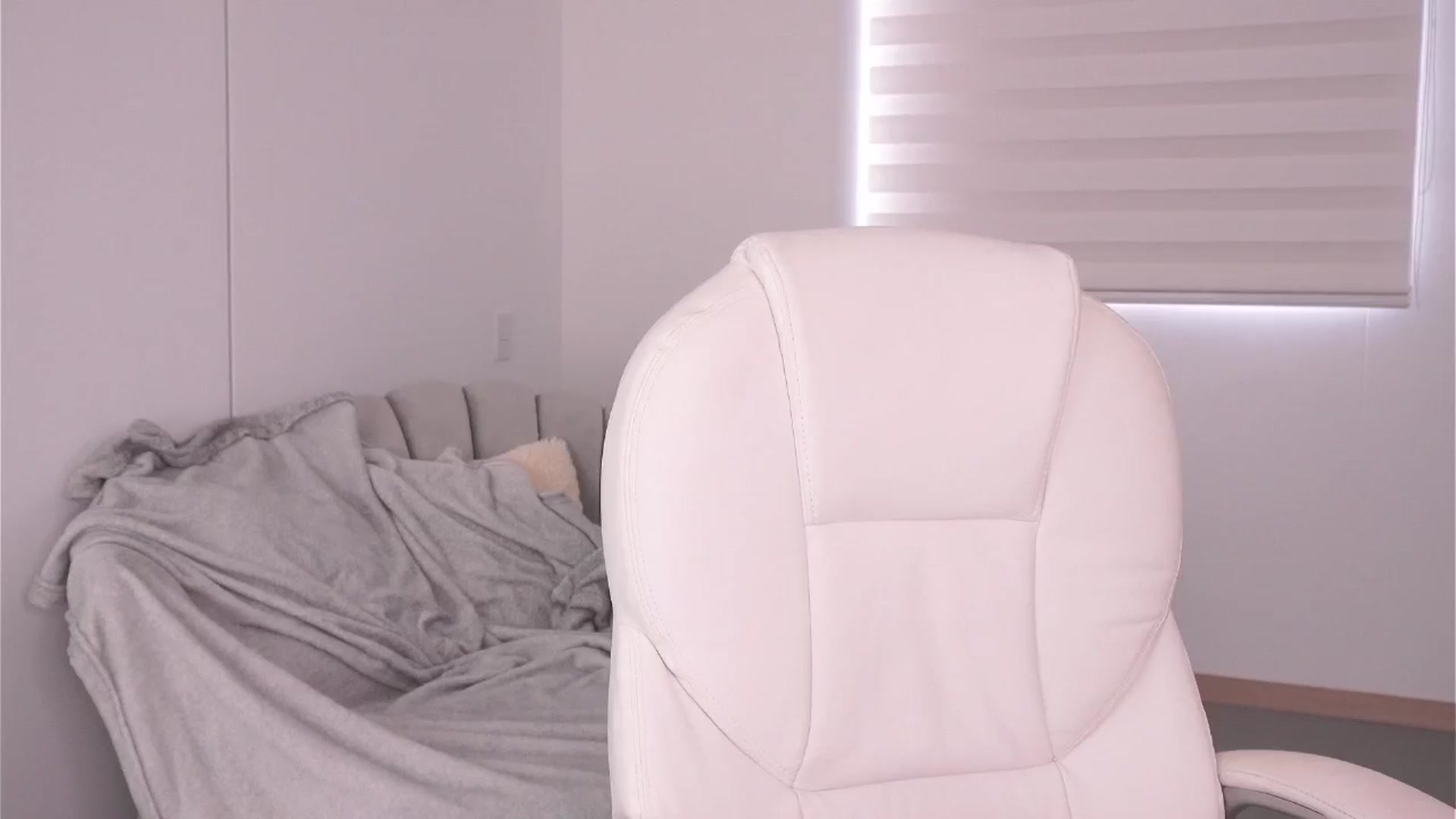 Gallery image thumbnail from Sabrinarey_'s myfreecams stream on, 07/03/2024, 15:06 image 19 of 20