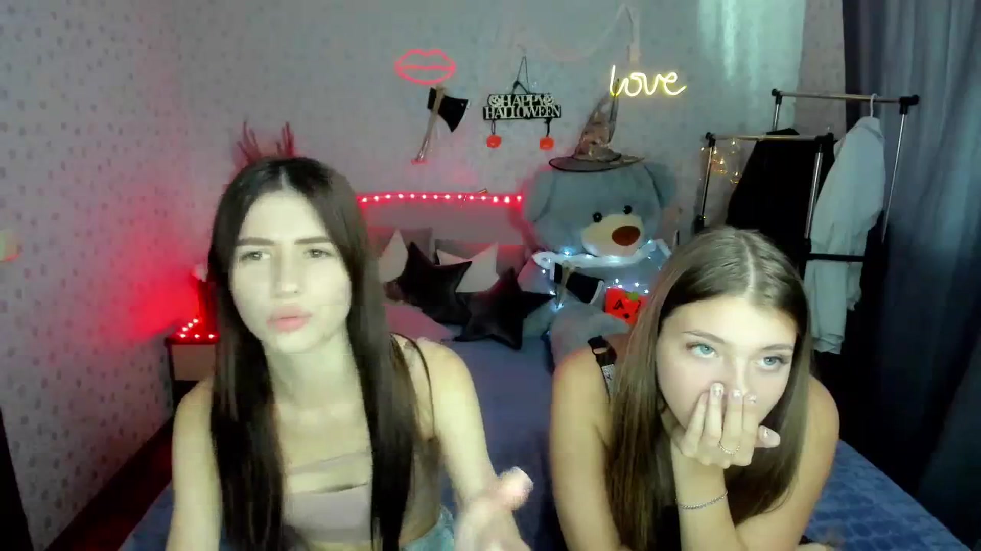 Gallery image thumbnail from SabrineRe's myfreecams stream on, 10/08/2023, 12:47 image 15 of 20