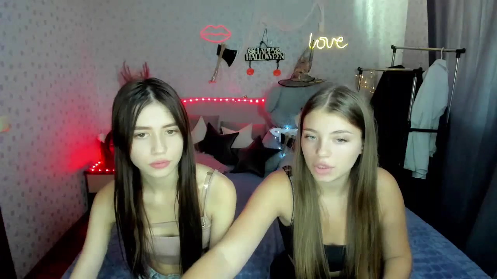 Gallery image thumbnail from SabrineRe's myfreecams stream on, 10/08/2023, 12:47 image 16 of 20