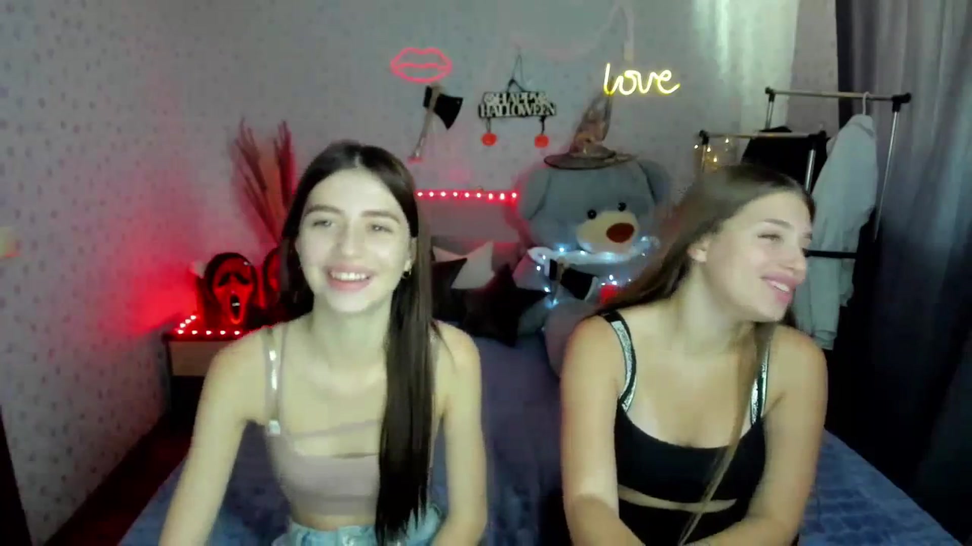 Gallery image thumbnail from SabrineRe's myfreecams stream on, 10/08/2023, 12:47 image 13 of 20