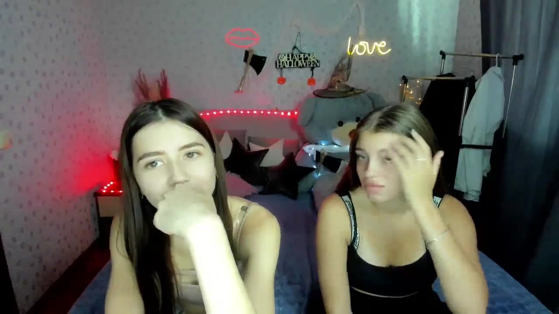 Gallery image thumbnail from SabrineRe's myfreecams stream on, 10/08/2023, 12:47 image 18 of 20