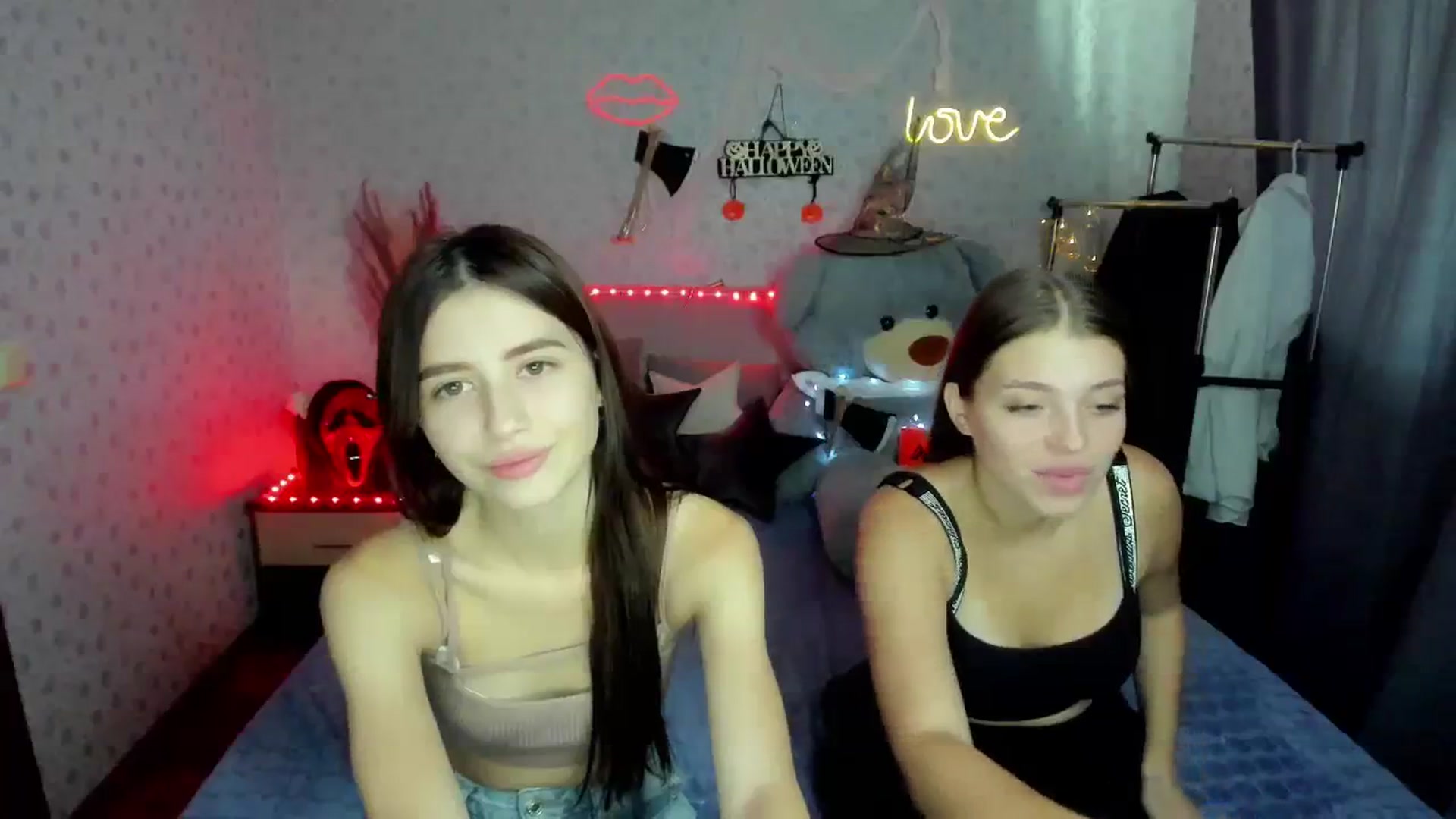 Gallery image thumbnail from SabrineRe's myfreecams stream on, 10/08/2023, 12:47 image 12 of 20