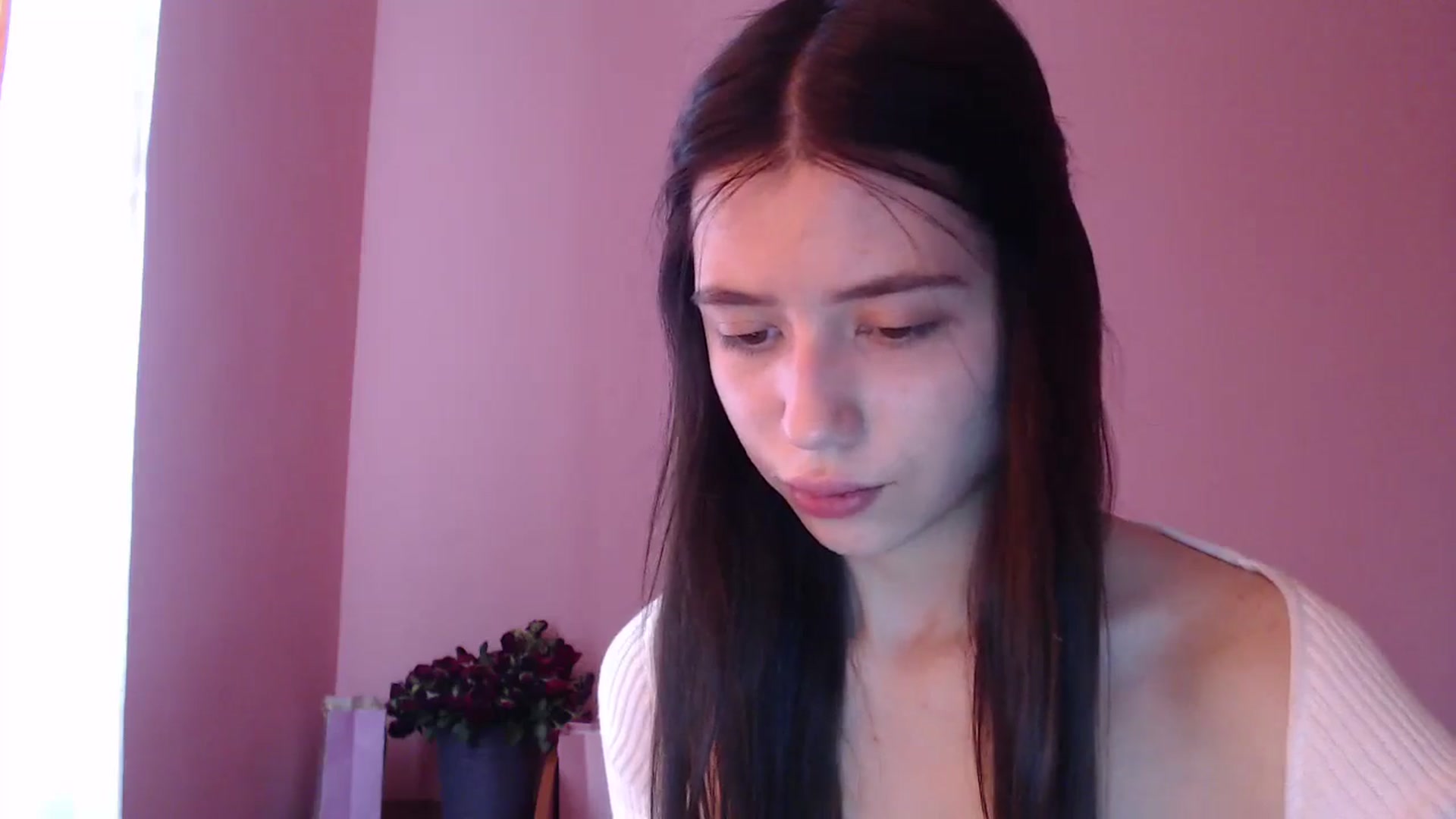 Gallery image thumbnail from SabrineRe's myfreecams stream on, 05/12/2024, 10:53 image 19 of 20