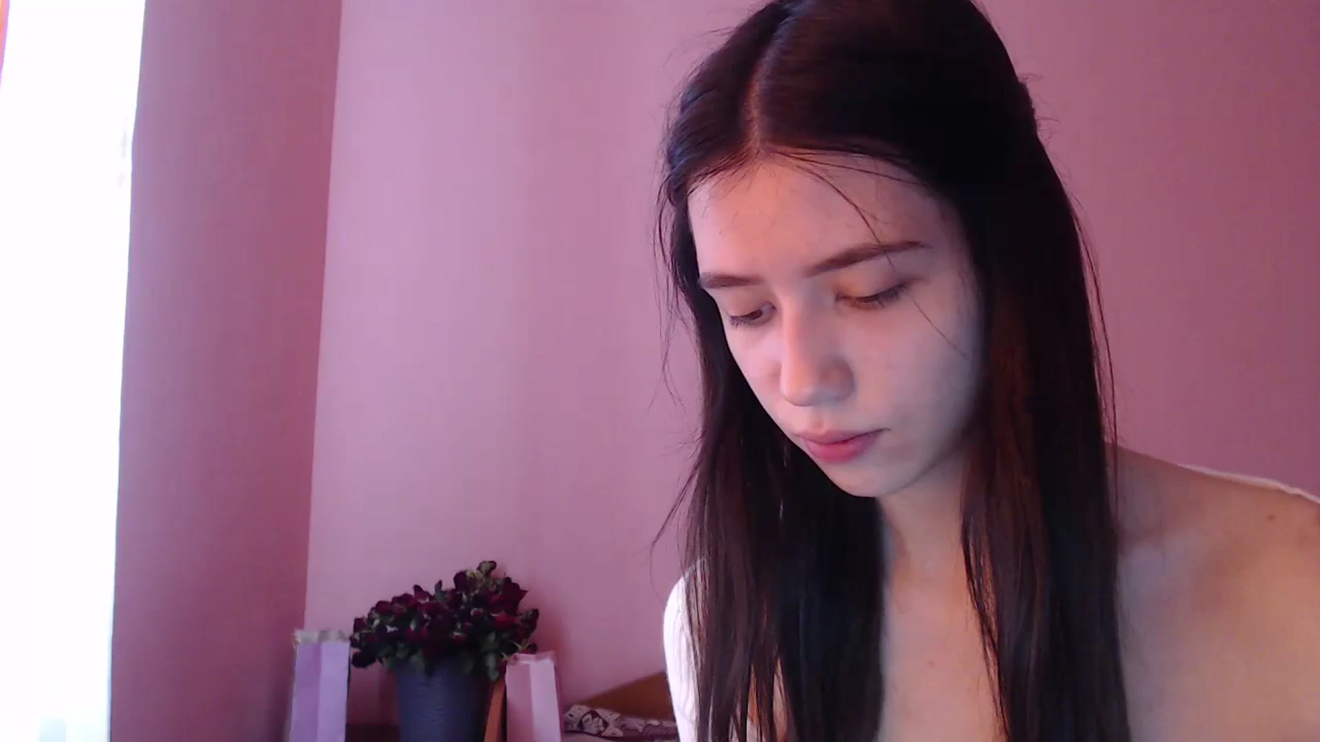Gallery image thumbnail from SabrineRe's myfreecams stream on, 05/12/2024, 10:53 image 1 of 20