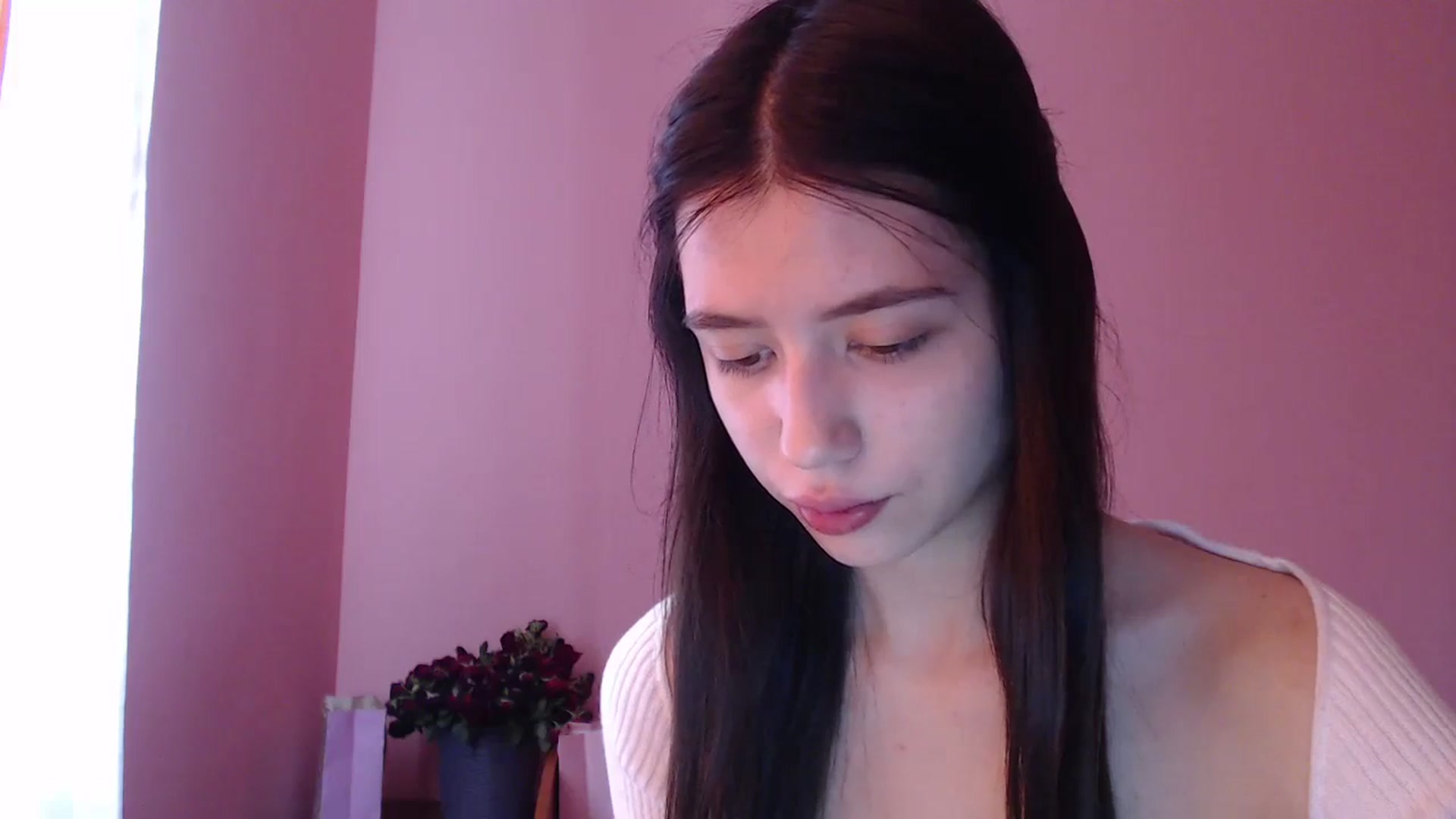 Gallery image thumbnail from SabrineRe's myfreecams stream on, 05/12/2024, 10:53 image 17 of 20