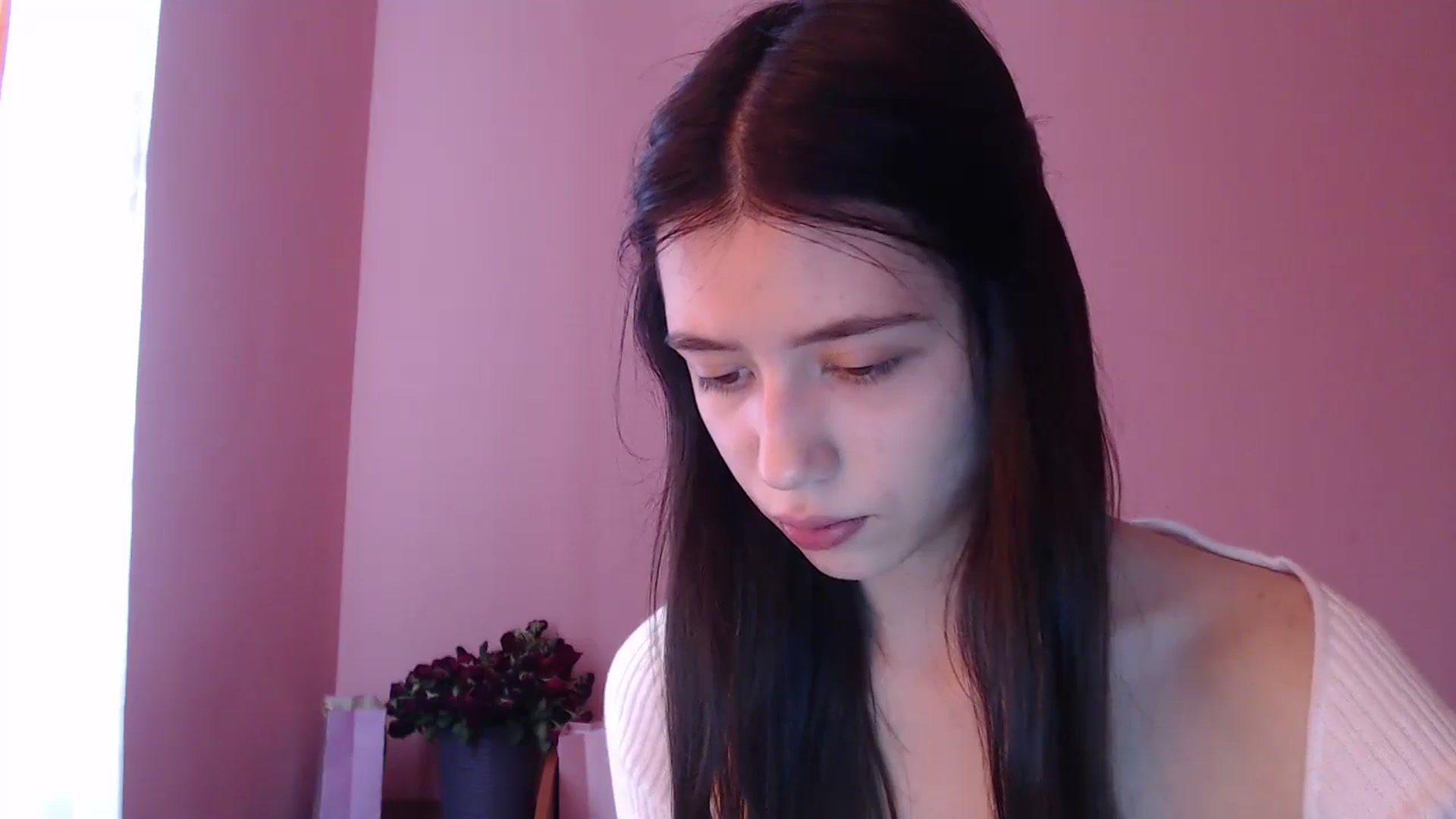 Gallery image thumbnail from SabrineRe's myfreecams stream on, 05/12/2024, 10:53 image 16 of 20