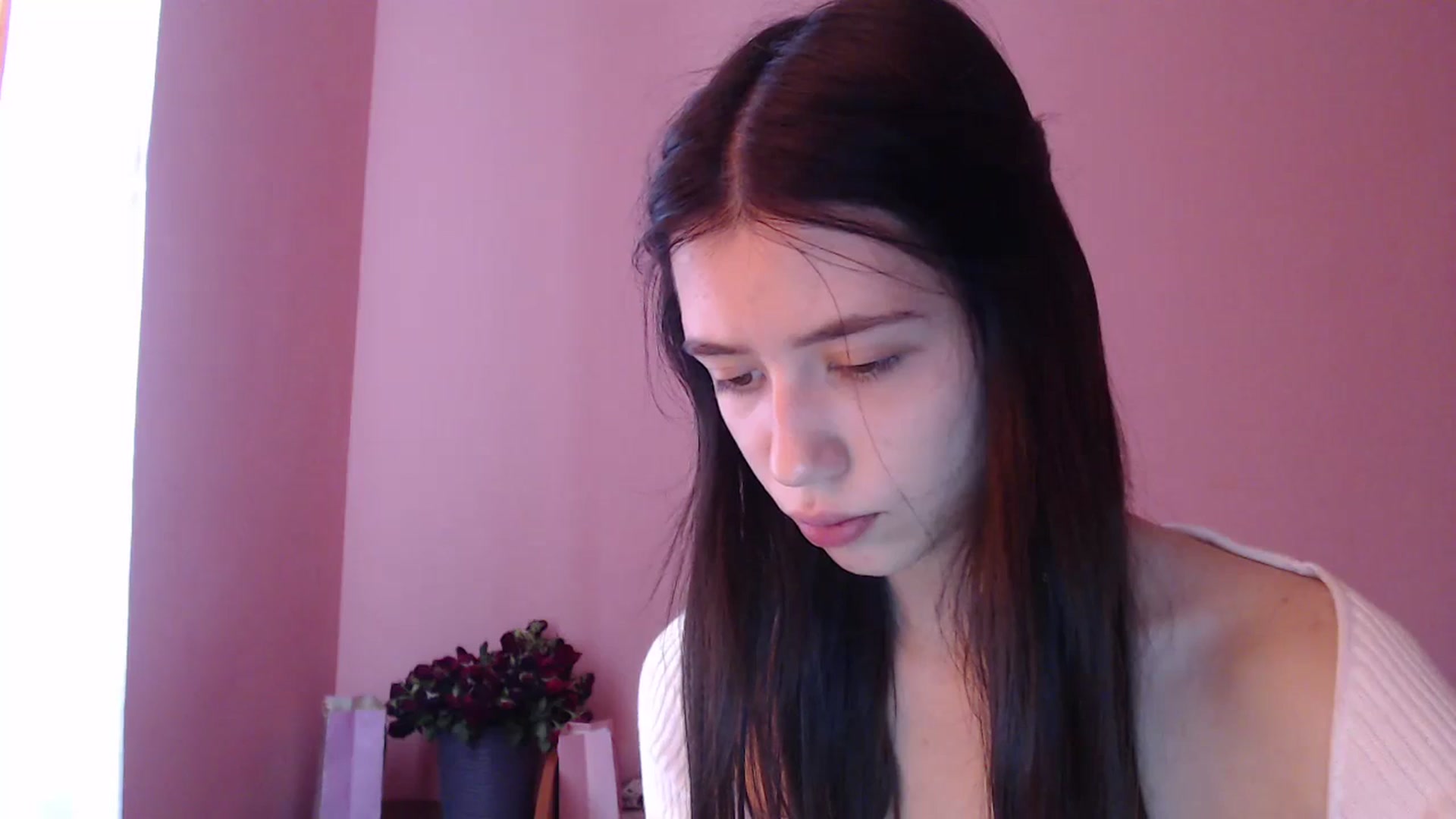 Gallery image thumbnail from SabrineRe's myfreecams stream on, 05/12/2024, 10:53 image 13 of 20