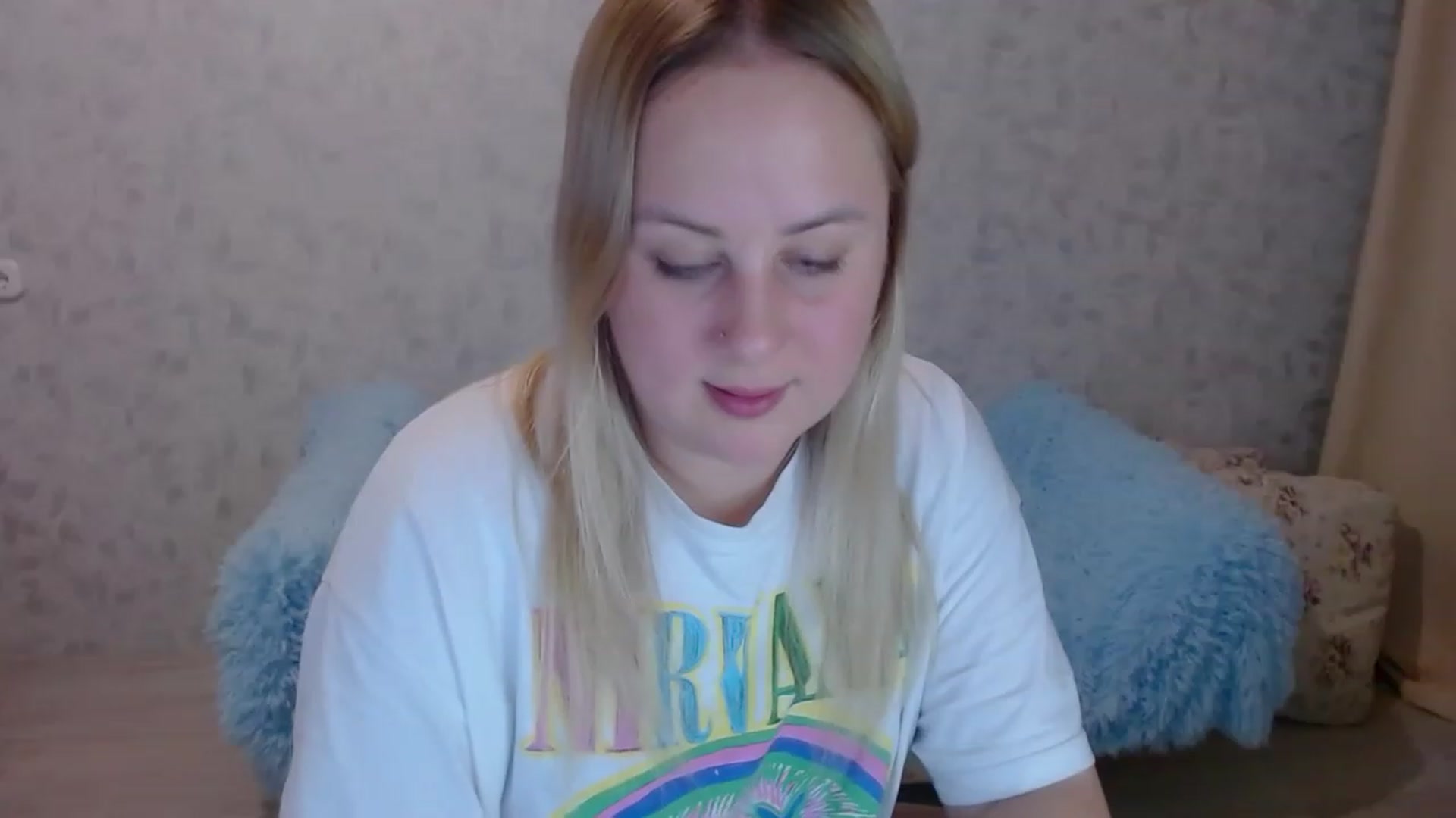 Gallery image thumbnail from Sad_eyes00's myfreecams stream on, 06/01/2023, 18:09 image 14 of 20