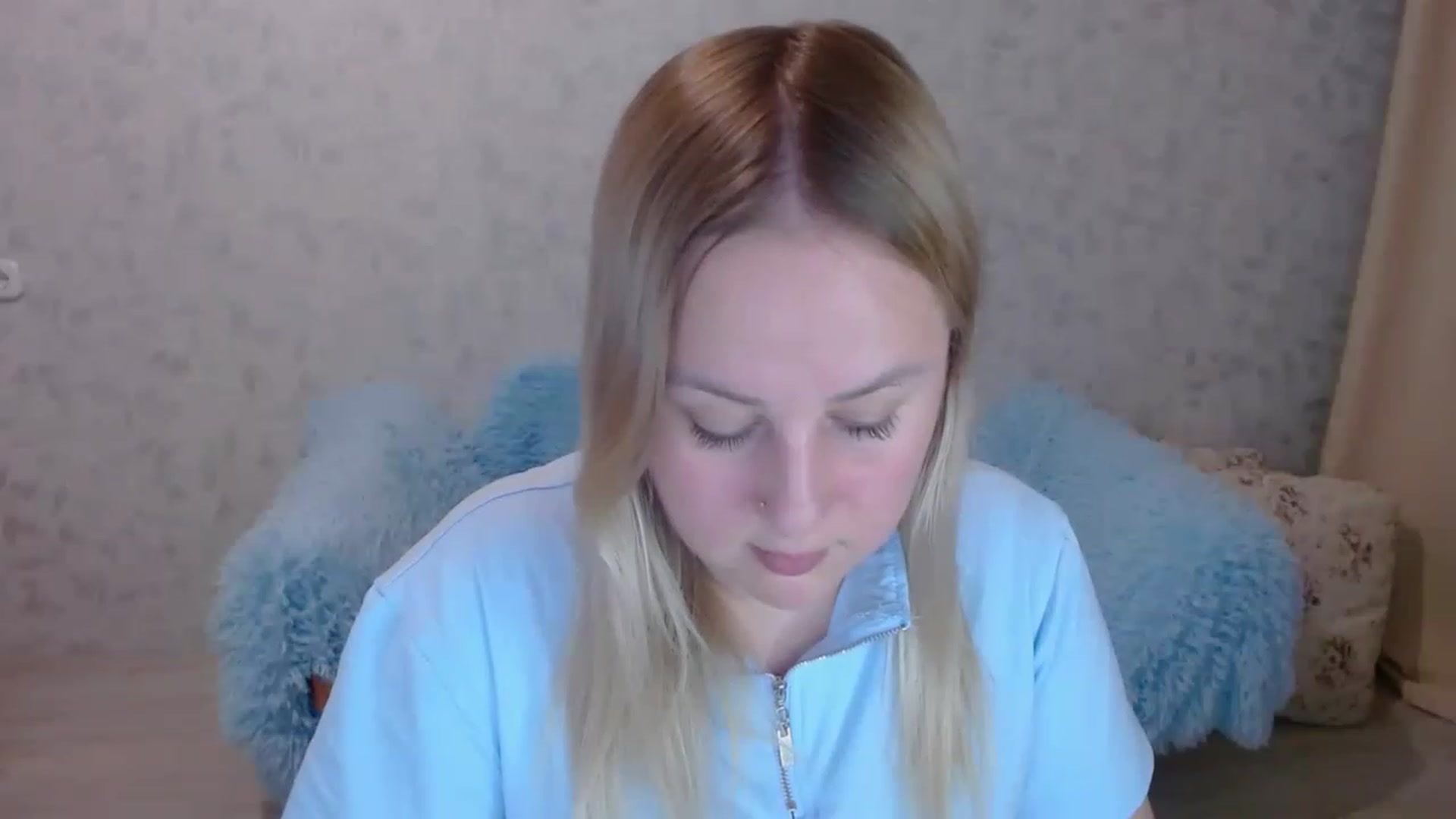 Gallery image thumbnail from Sad_eyes00's myfreecams stream on, 06/01/2023, 18:09 image 17 of 20