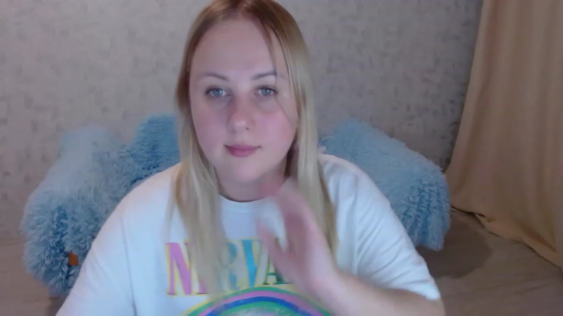 Gallery image thumbnail from Sad_eyes00's myfreecams stream on, 06/01/2023, 18:48 image 10 of 20