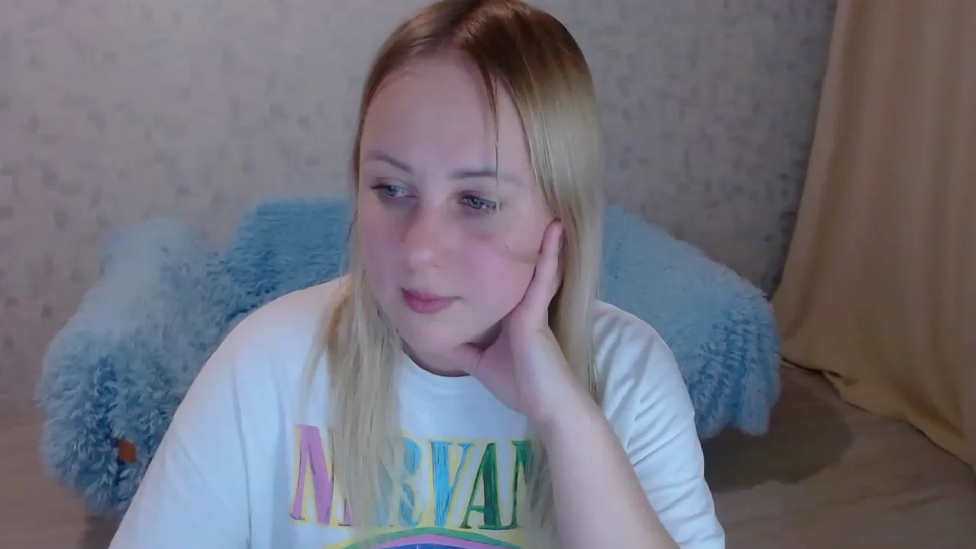 Gallery image thumbnail from Sad_eyes00's myfreecams stream on, 06/01/2023, 18:48 image 9 of 20